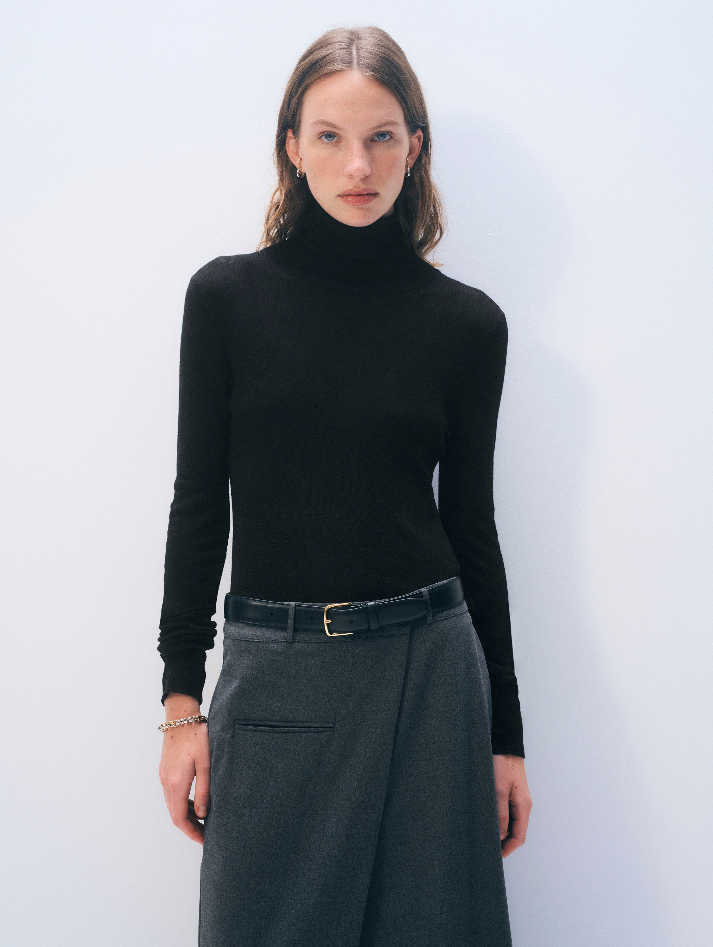 Superfine Merino Fitted Turtleneck White Warren