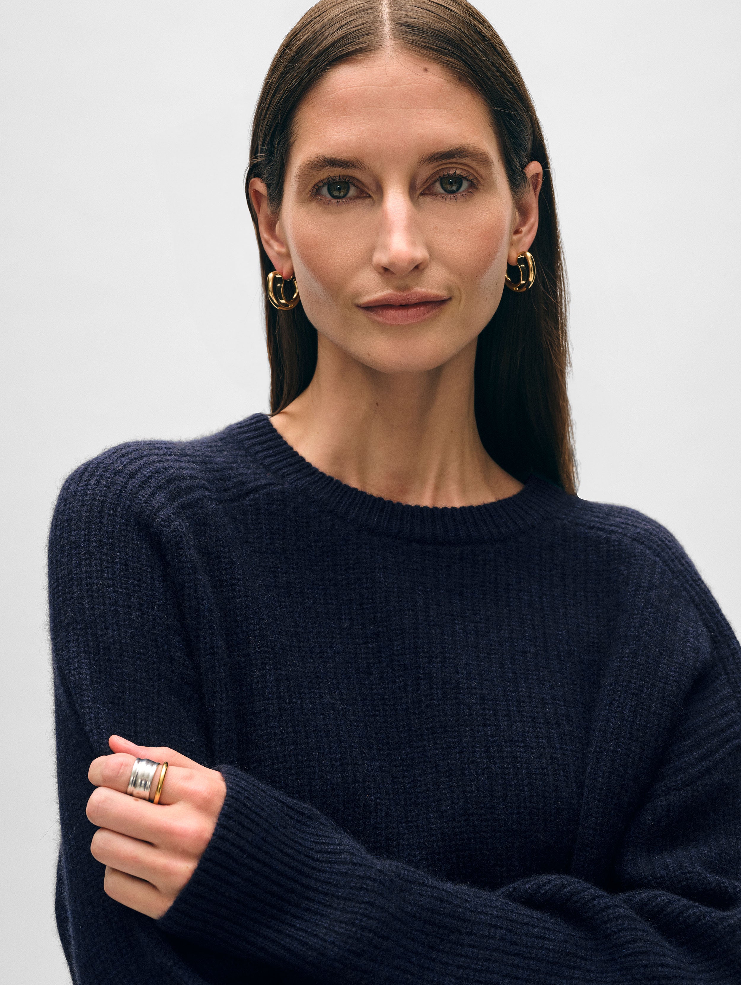 Cashmere Ribbed Saddle Sleeve Crewneck | Deep Navy