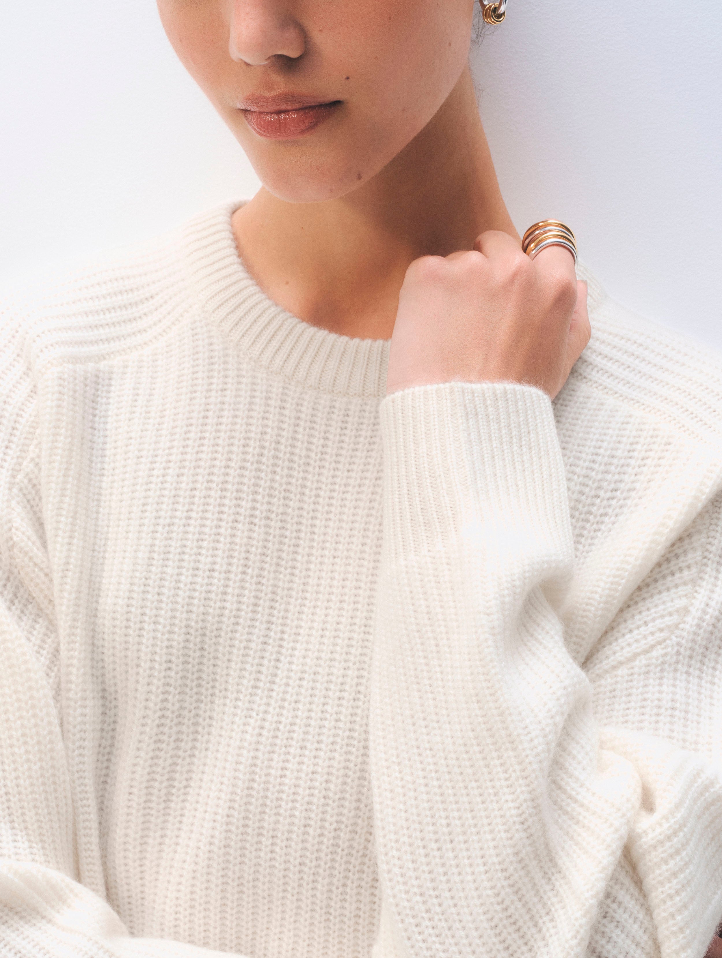 Cashmere Ribbed Saddle Sleeve Crewneck | Soft White