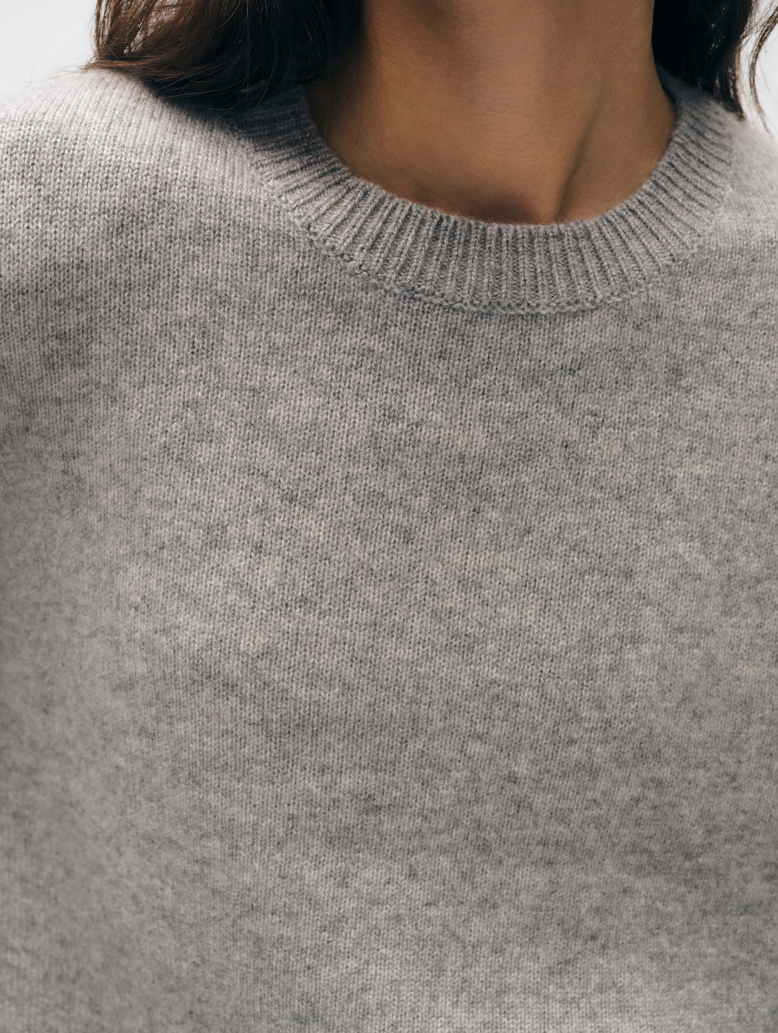 Cashmere Ribbed Trim Crewneck | Grey Heather