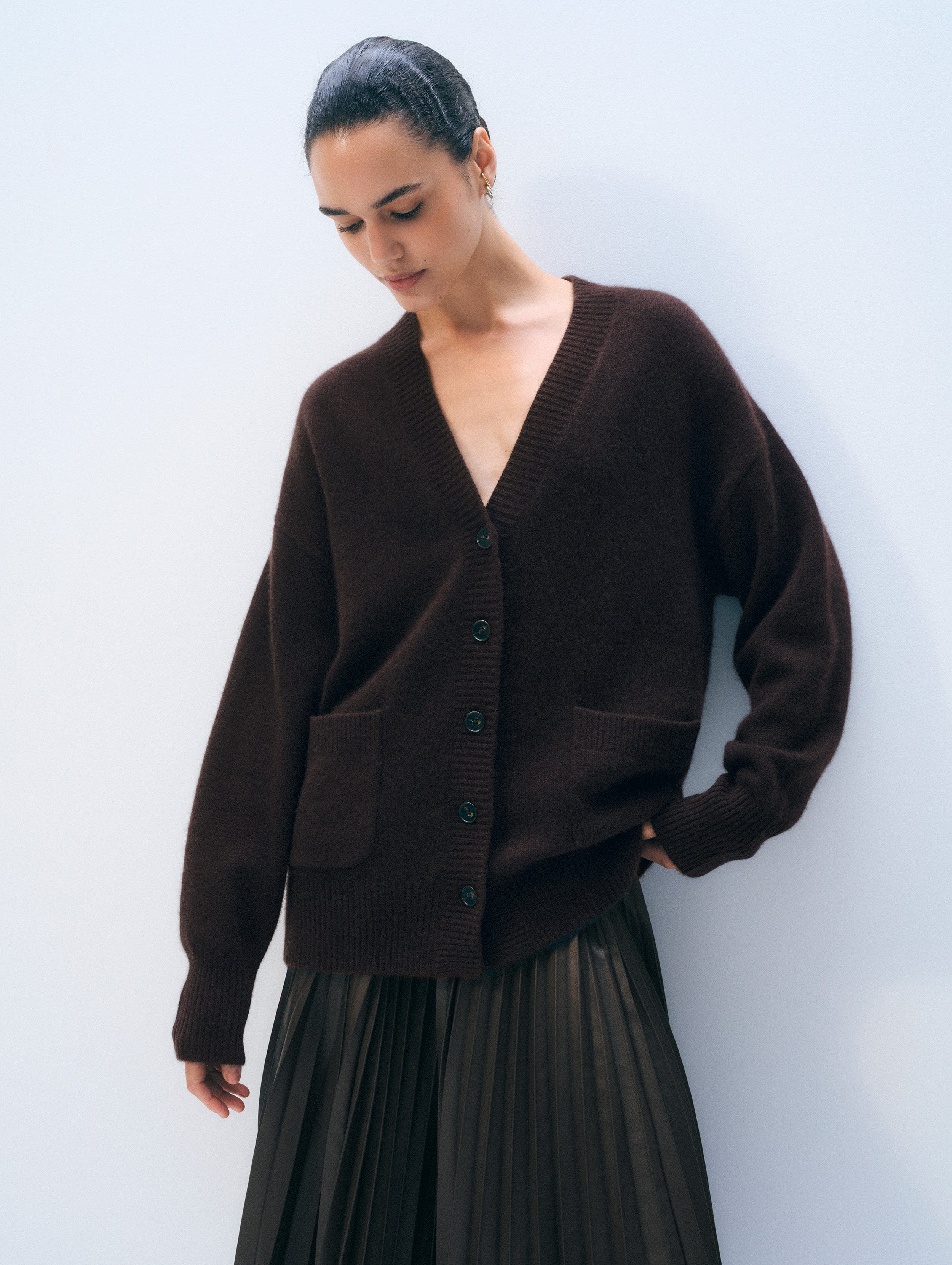 Cashmere Luxe Pocket Cardigan | Dark Umber