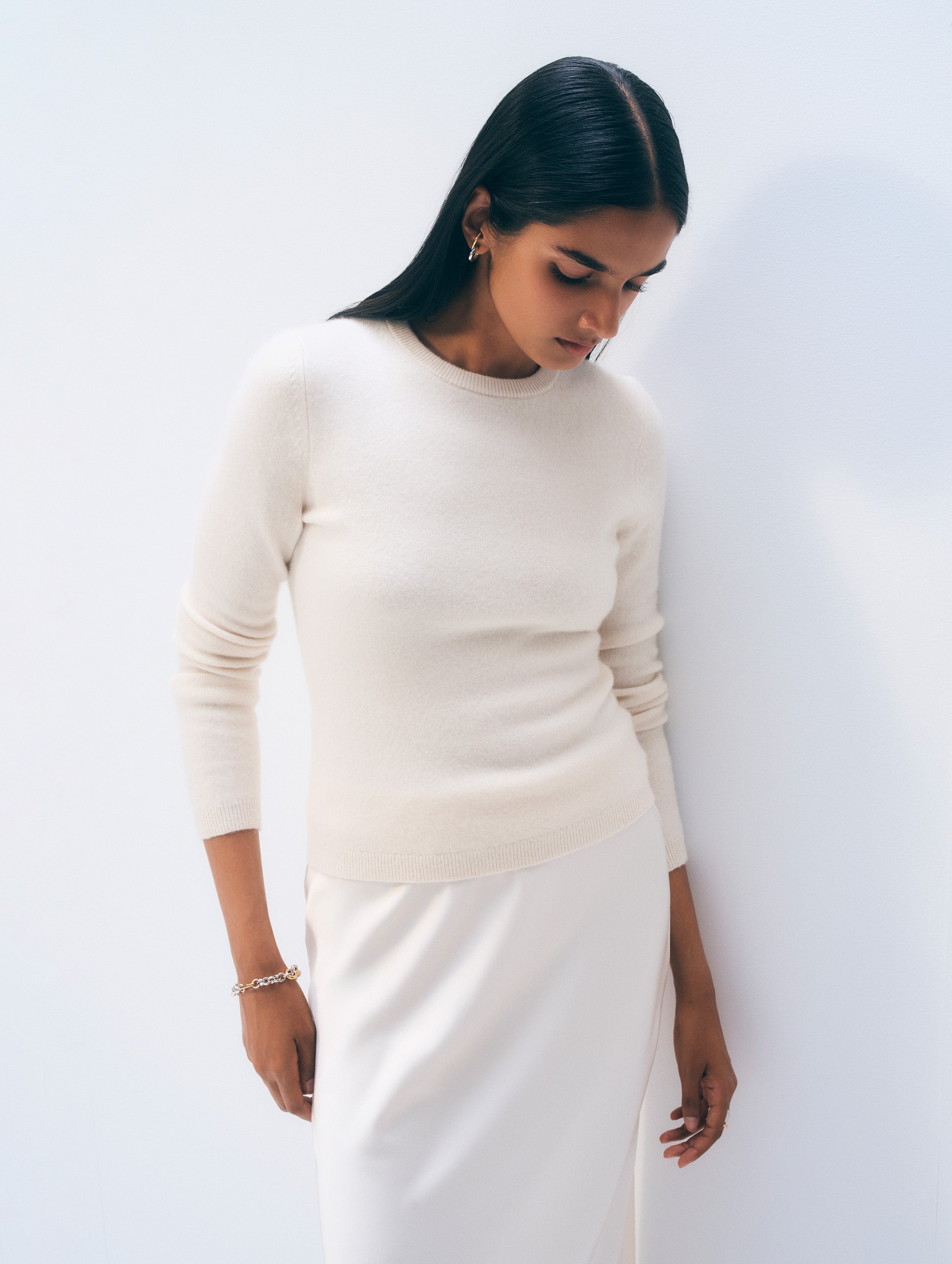 Cashmere Slim Stretch Crewneck | Soft White