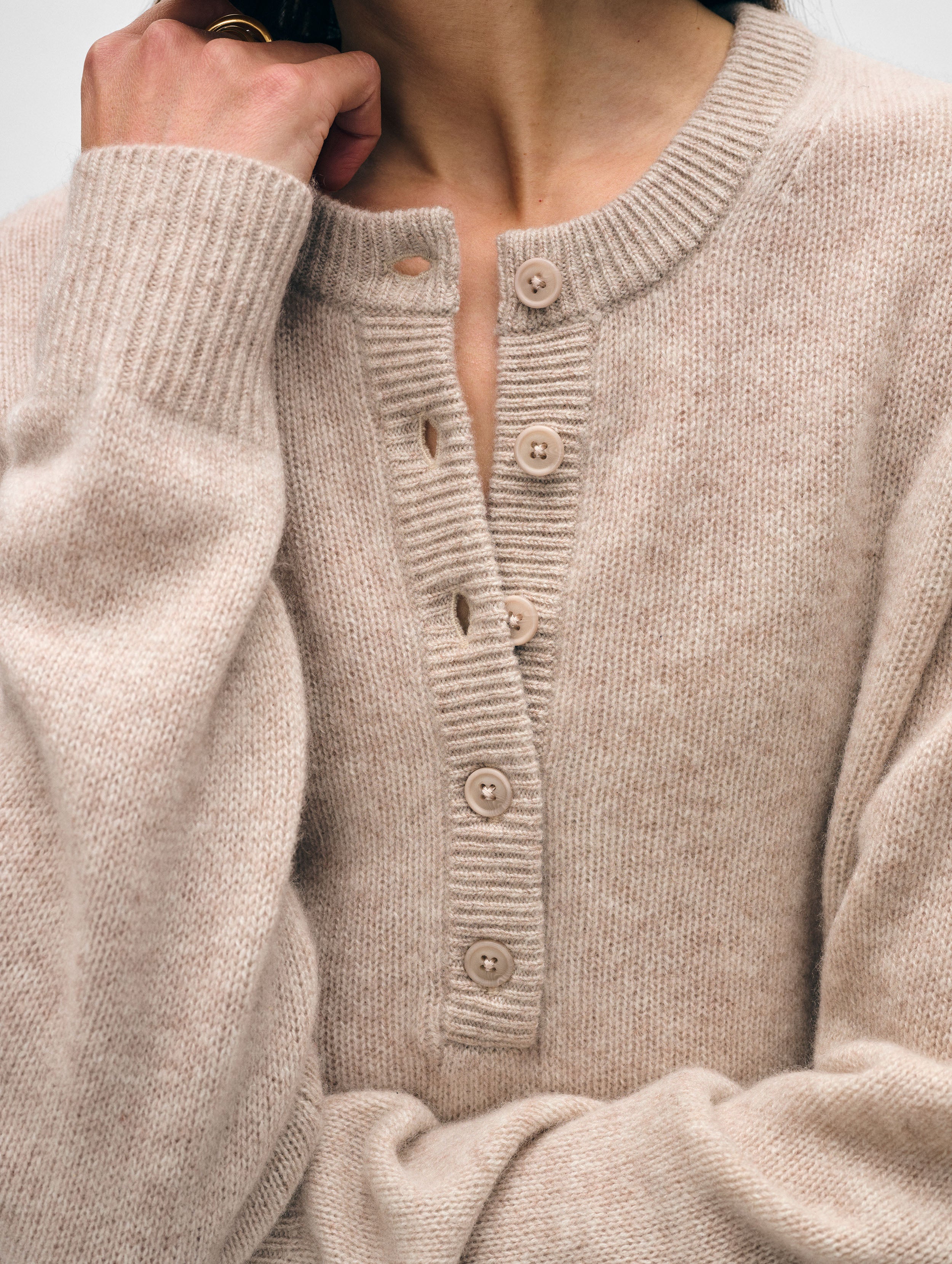 Cashmere Rib Trim Henley | Sand Wisp Heather