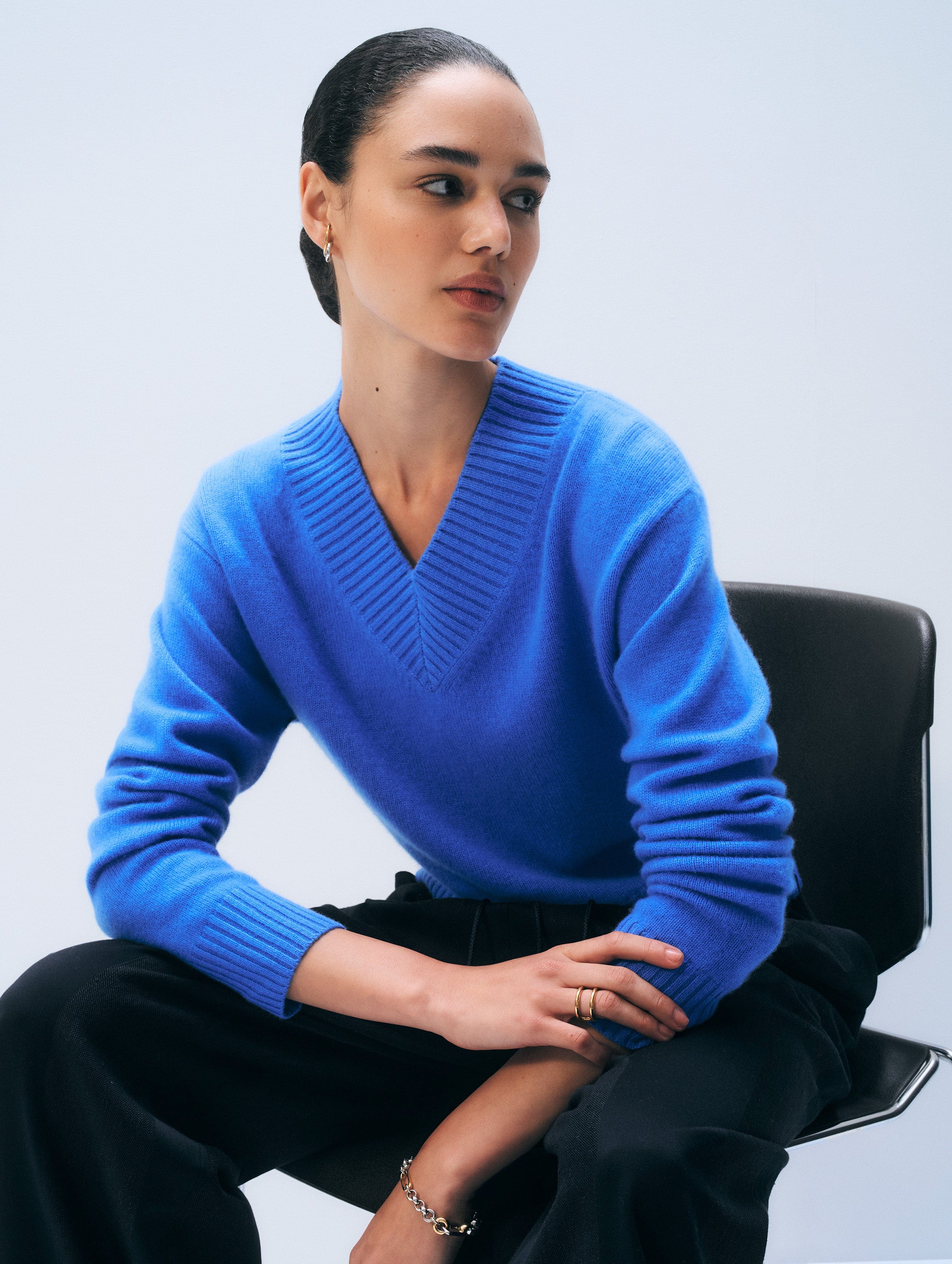 Cashmere Wide Rib Trim V Neck