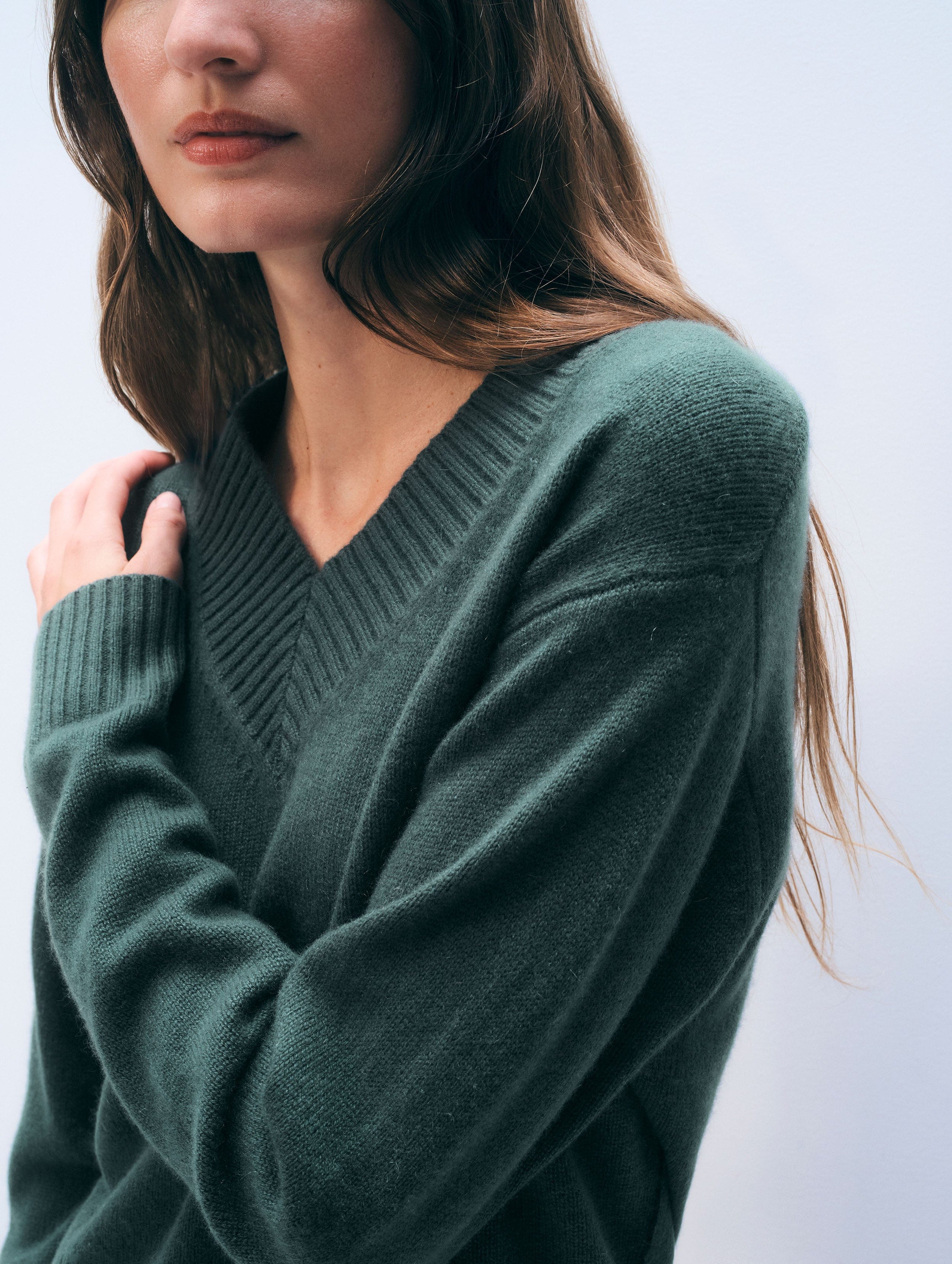 Cashmere Wide Rib Trim V Neck