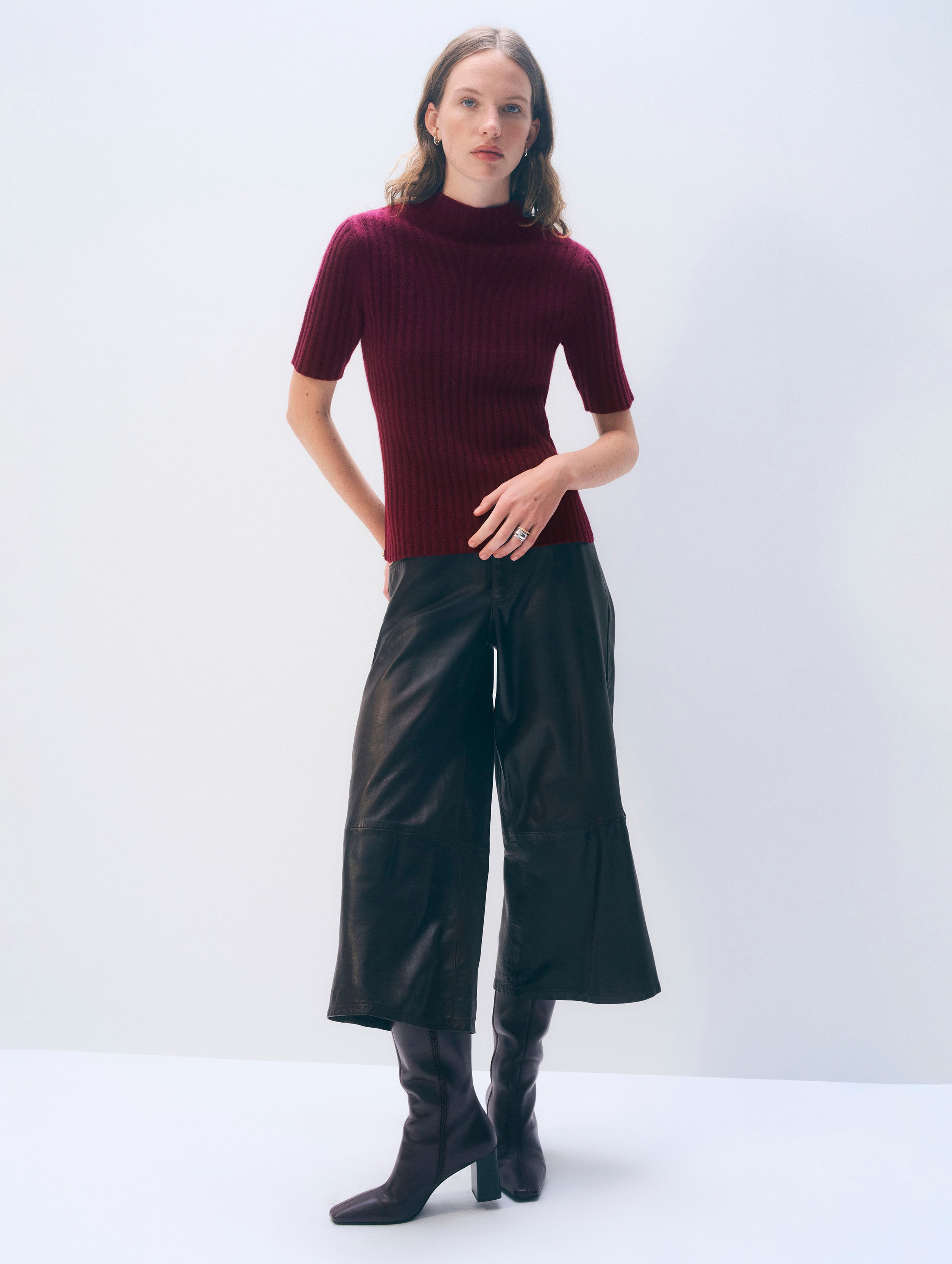 Cashmere Ribbed Mockneck | Sangria