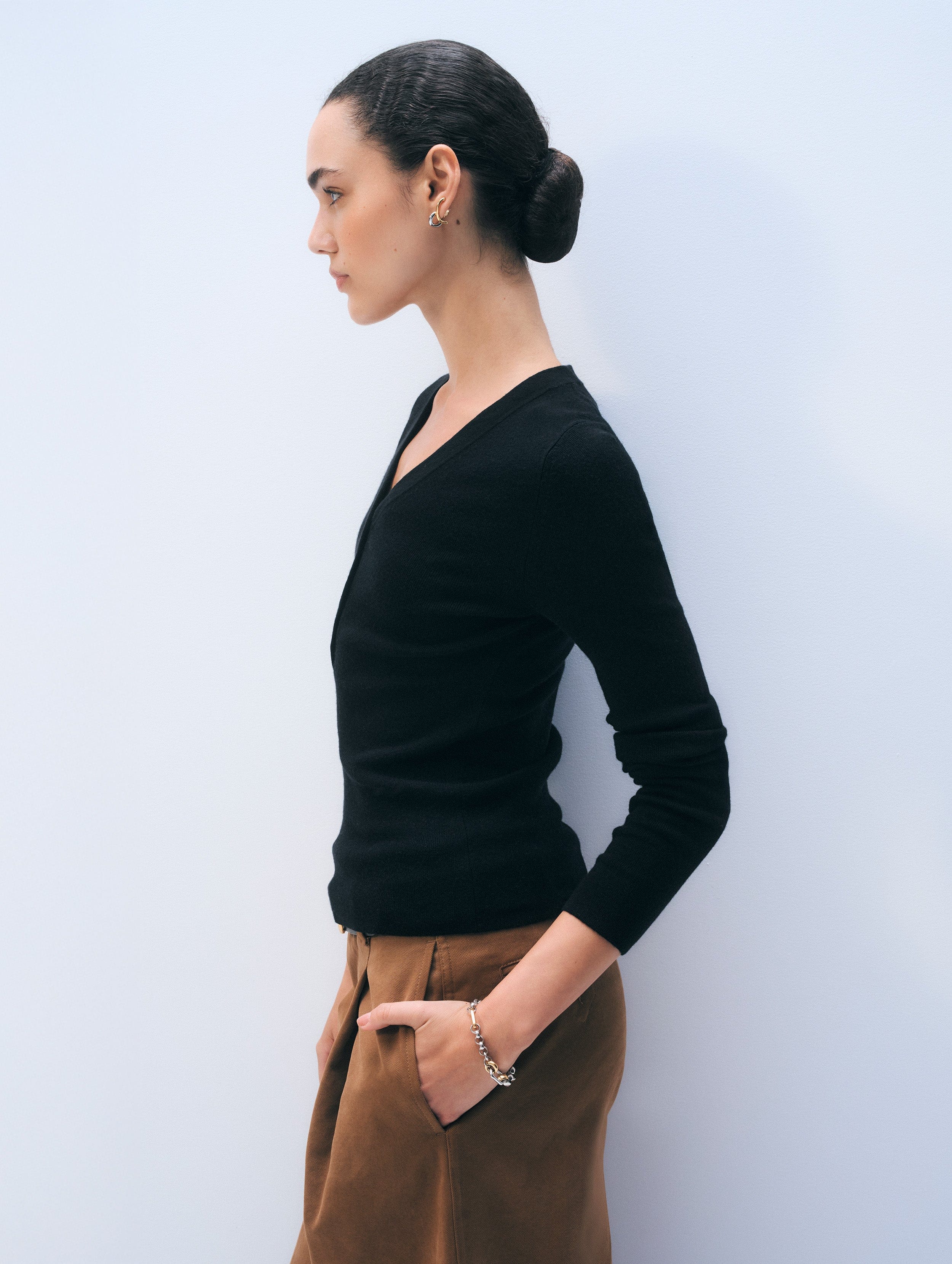 Superfine Cashmere Blend Henley | Black
