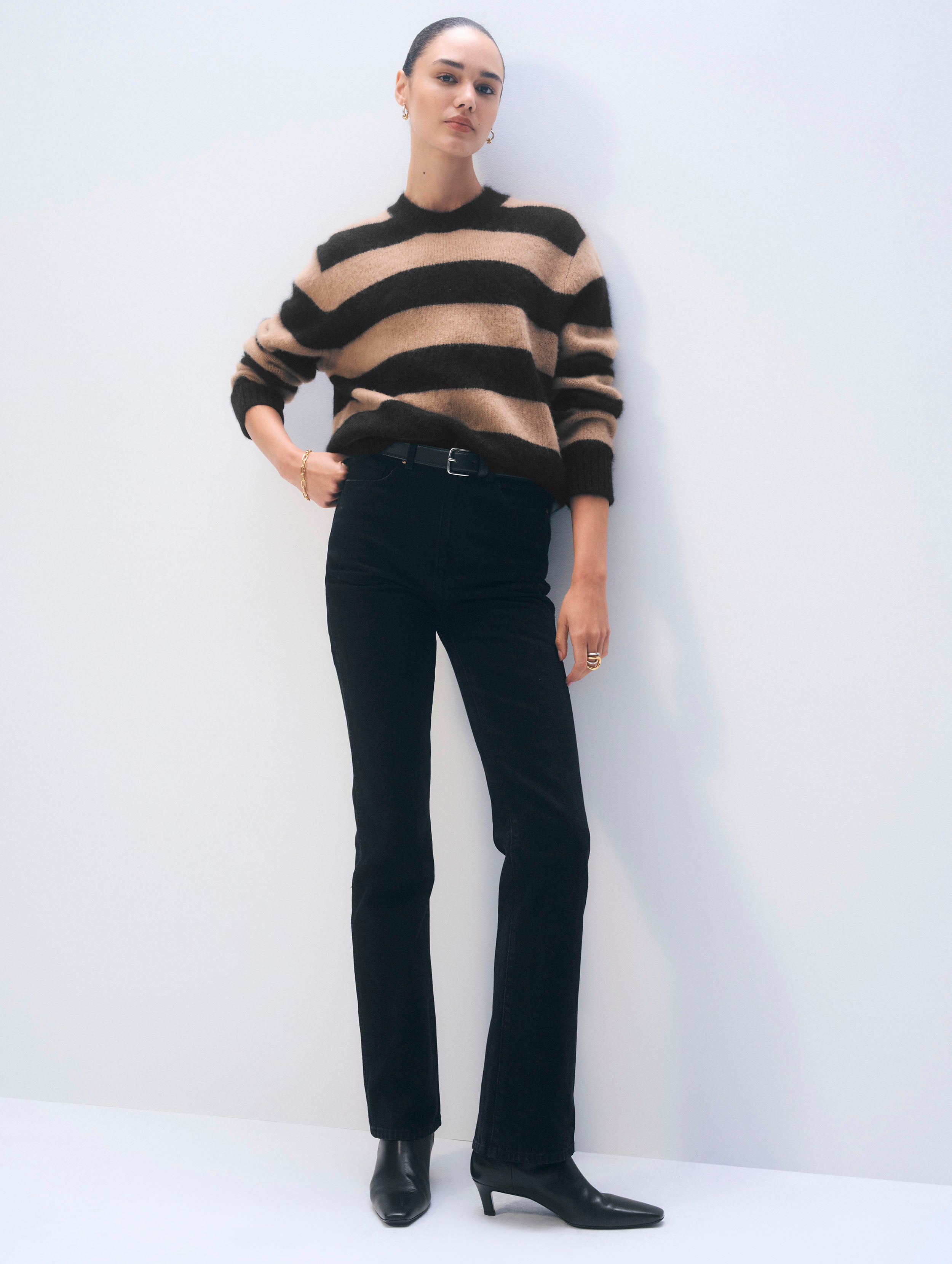 Brushed Cashmere Striped Crewneck | Black/Caramel