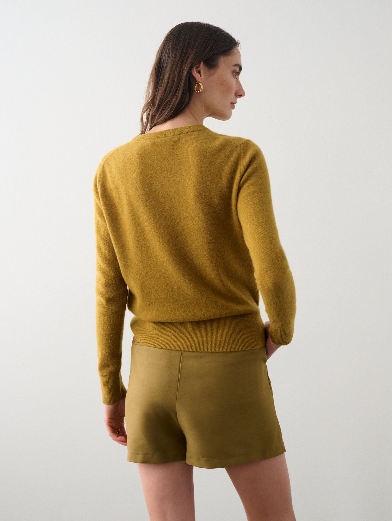 Essential Cashmere Crewneck