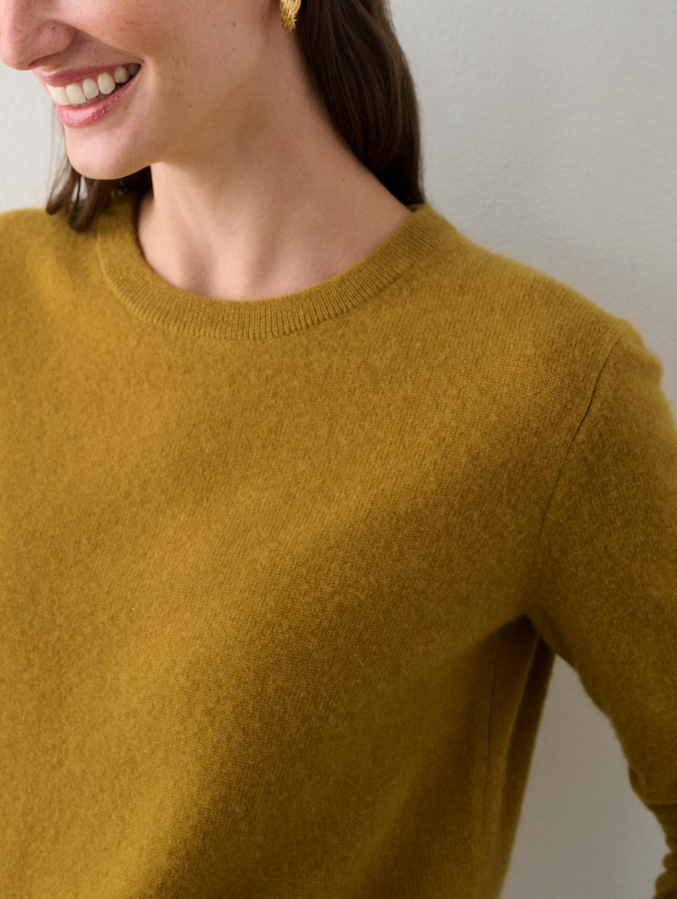 Essential Cashmere Crewneck