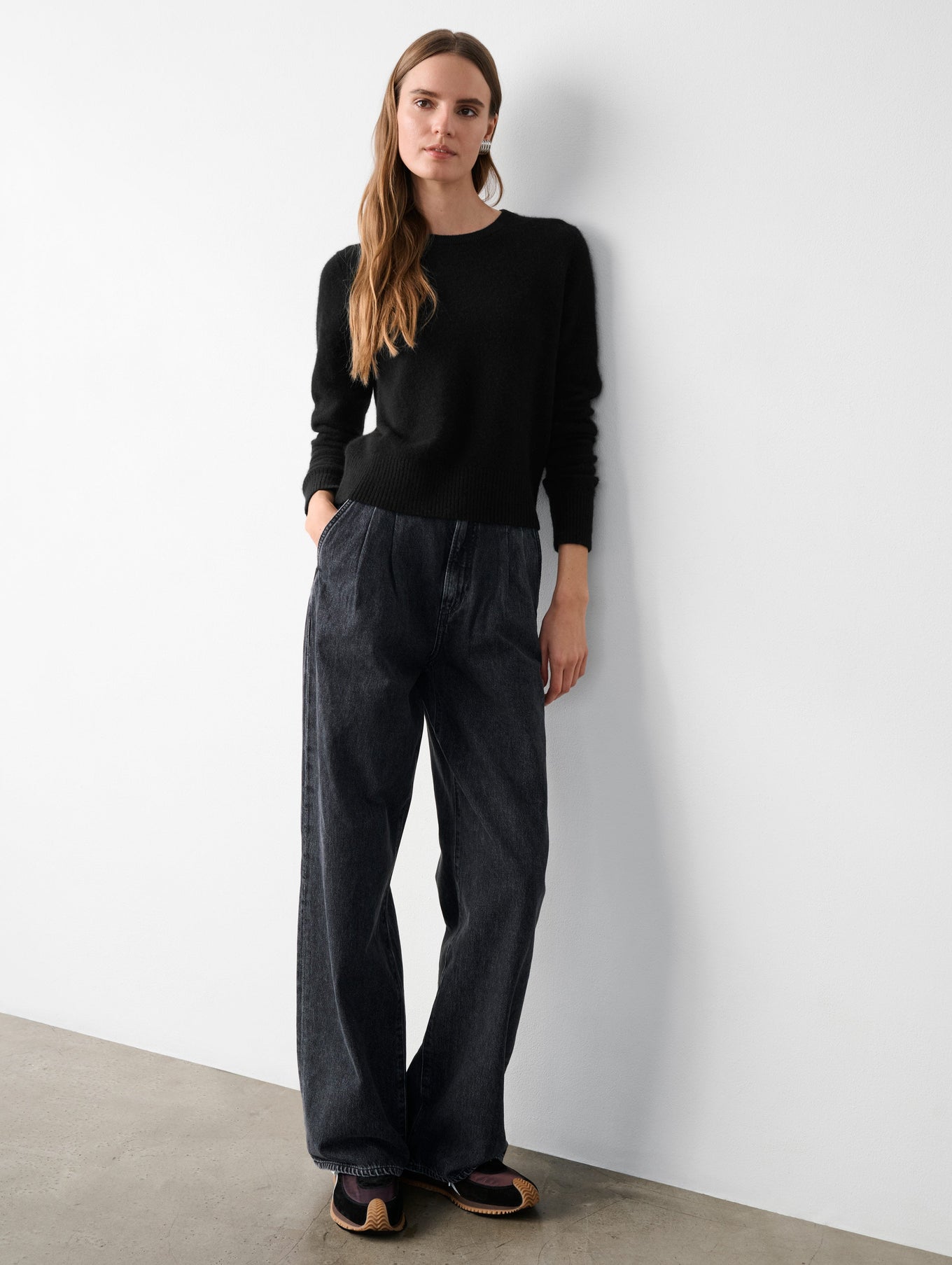 Cashmere Shrunken Crewneck