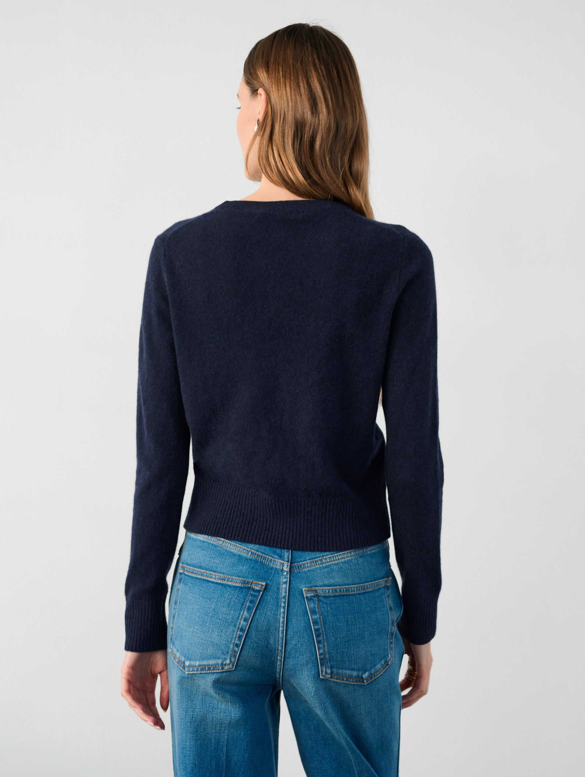 Cashmere Shrunken Crewneck – White + Warren