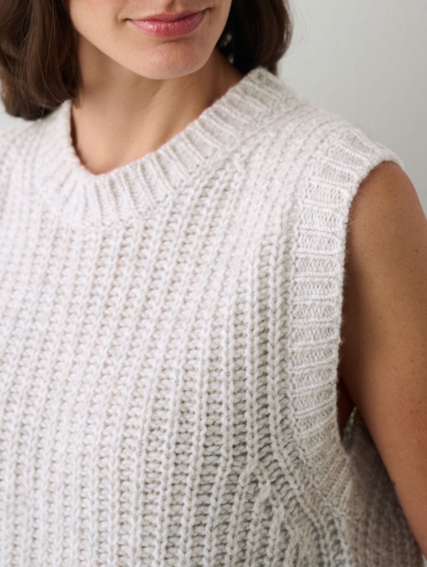 Cashmere Air Spun Ribbed Vest