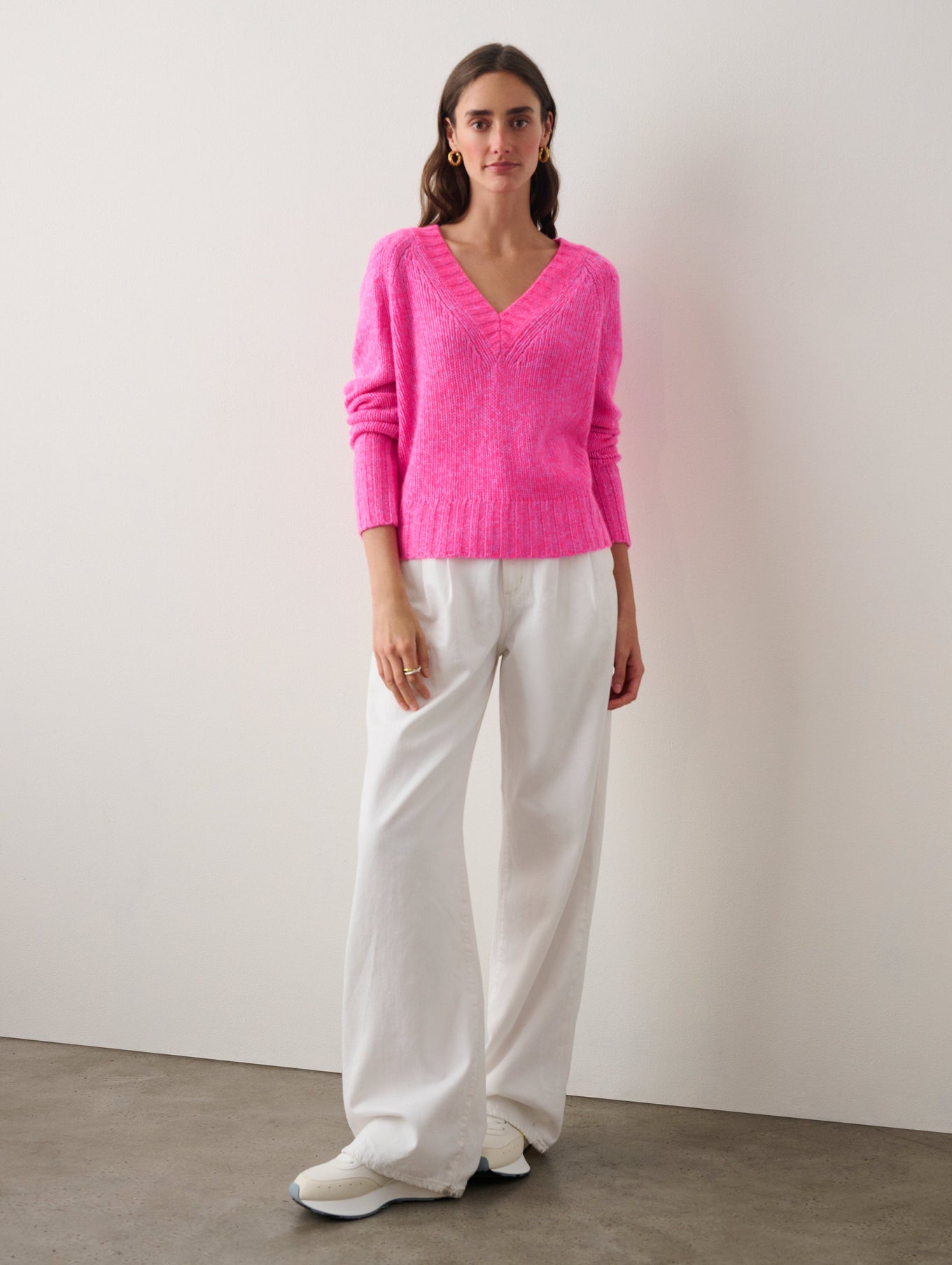 Cashmere Air Spun V Neck