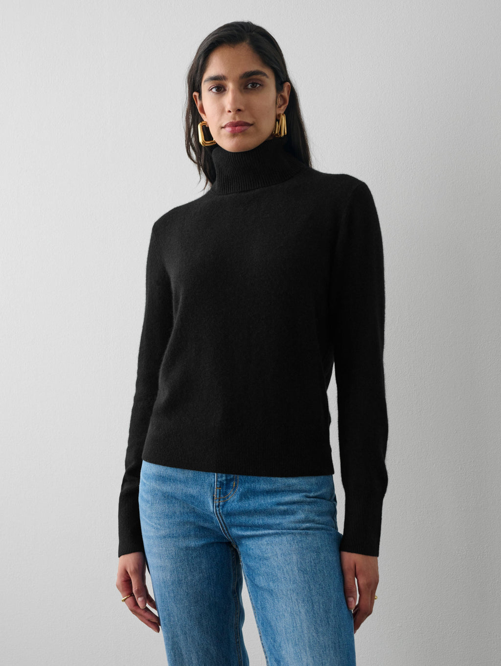 Essential Cashmere Turtleneck – White + Warren