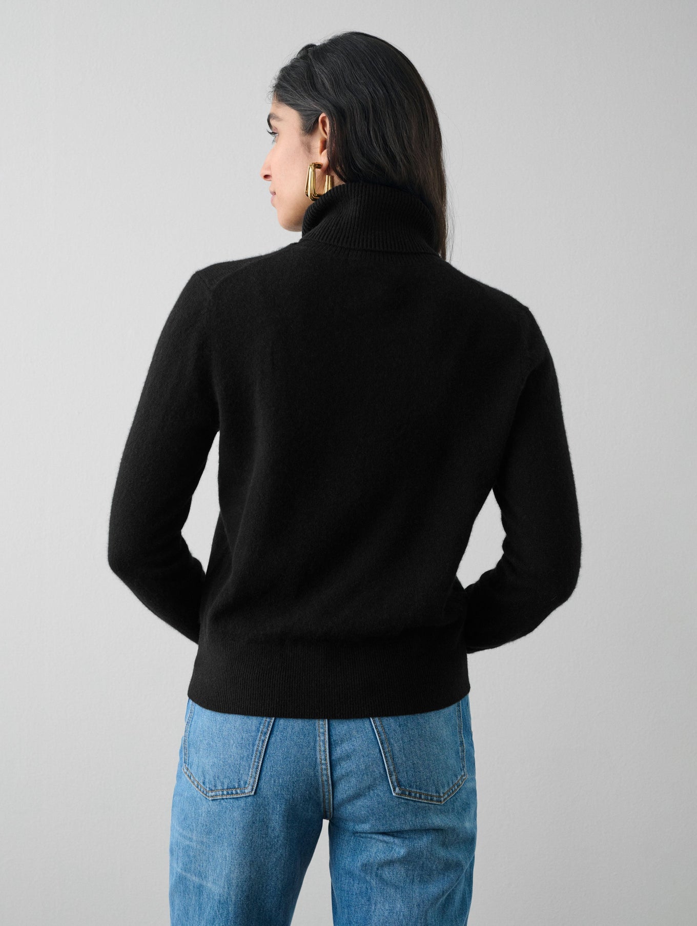 Essential Cashmere Turtleneck