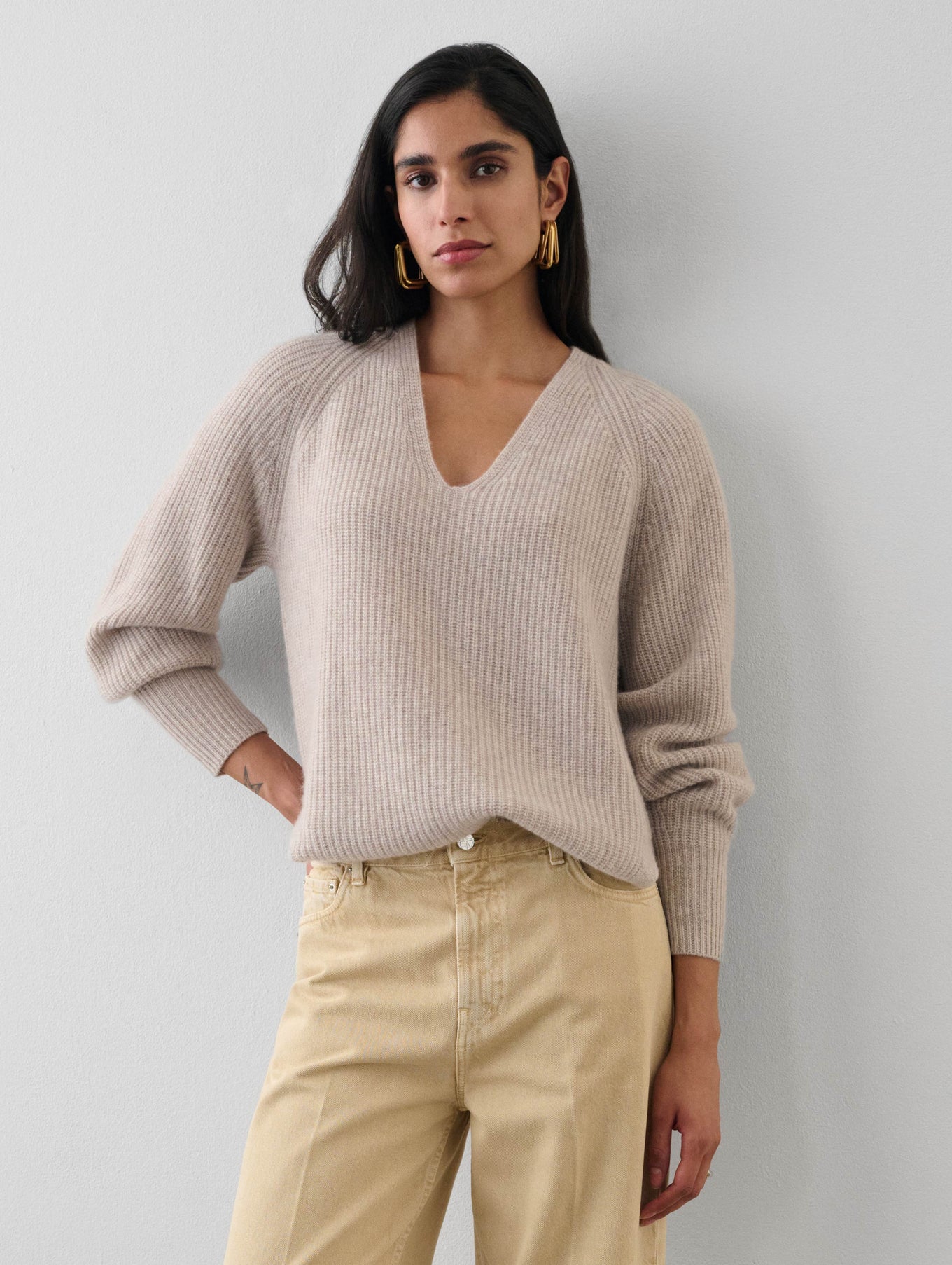 Cashmere Ribbed Blouson Sleeve V Neck