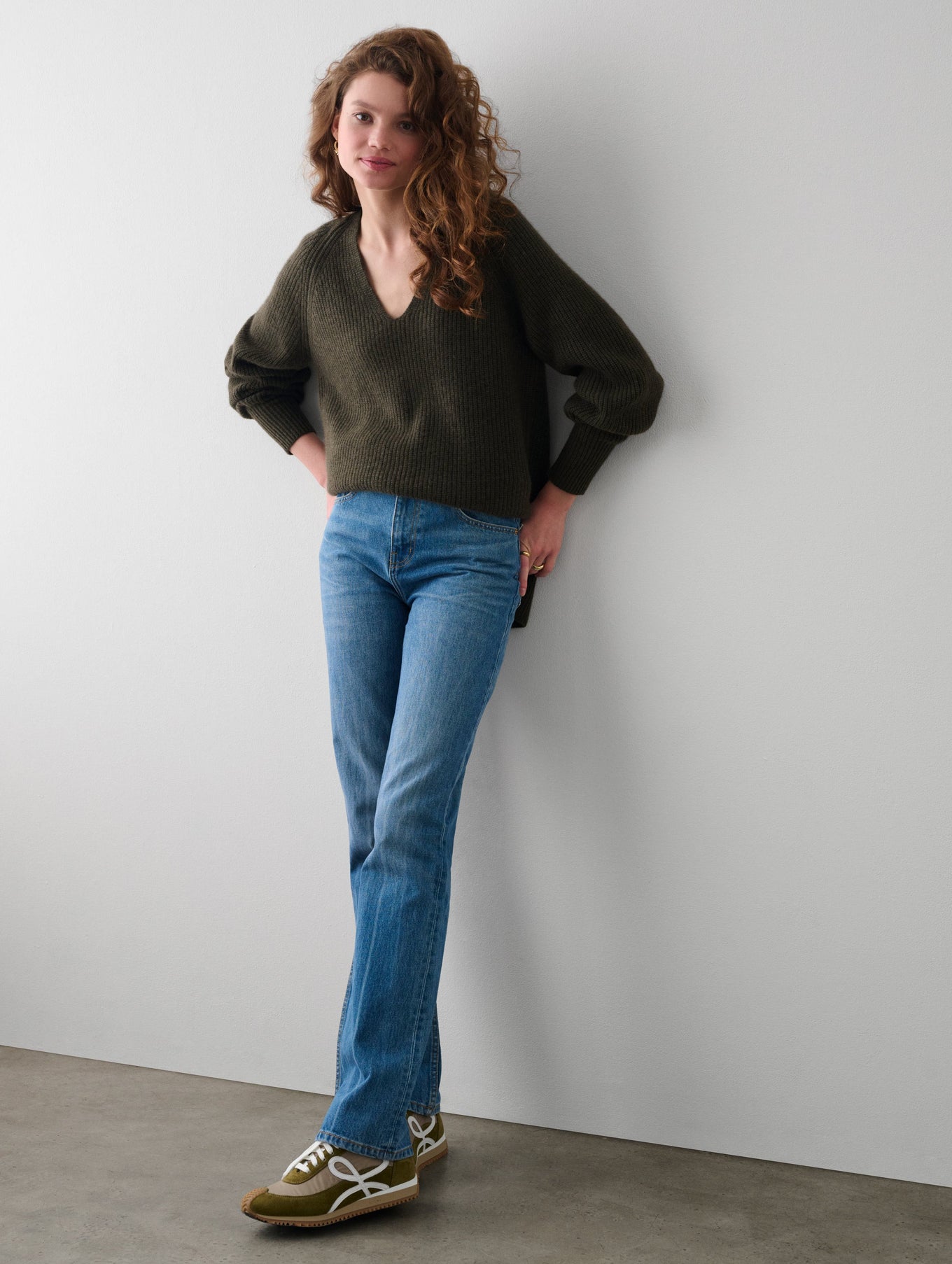 Cashmere Ribbed Blouson Sleeve V Neck