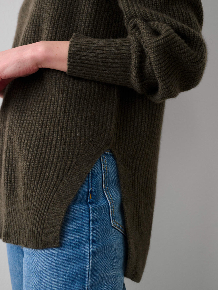 Cashmere Ribbed Blouson Sleeve V Neck
