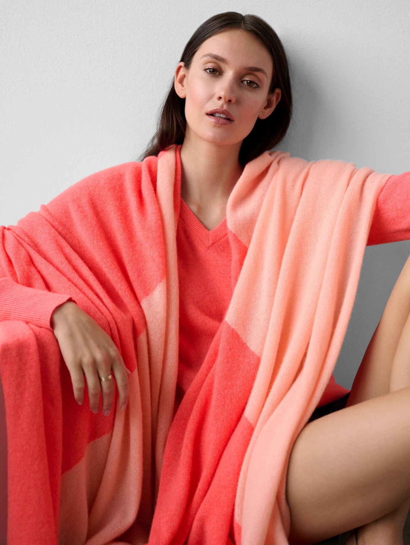 Cashmere Ramona Colorblock Travel Wrap