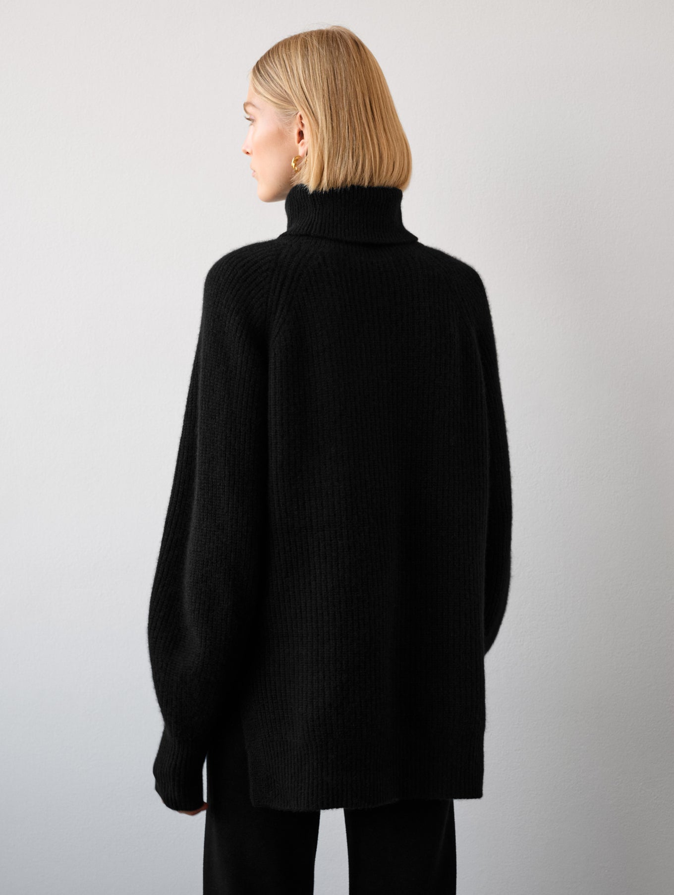 Cashmere Luxe Ribbed Turtleneck