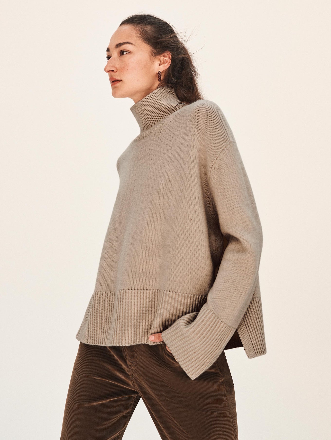 Merino Cashmere Ribbed Trim Standneck
