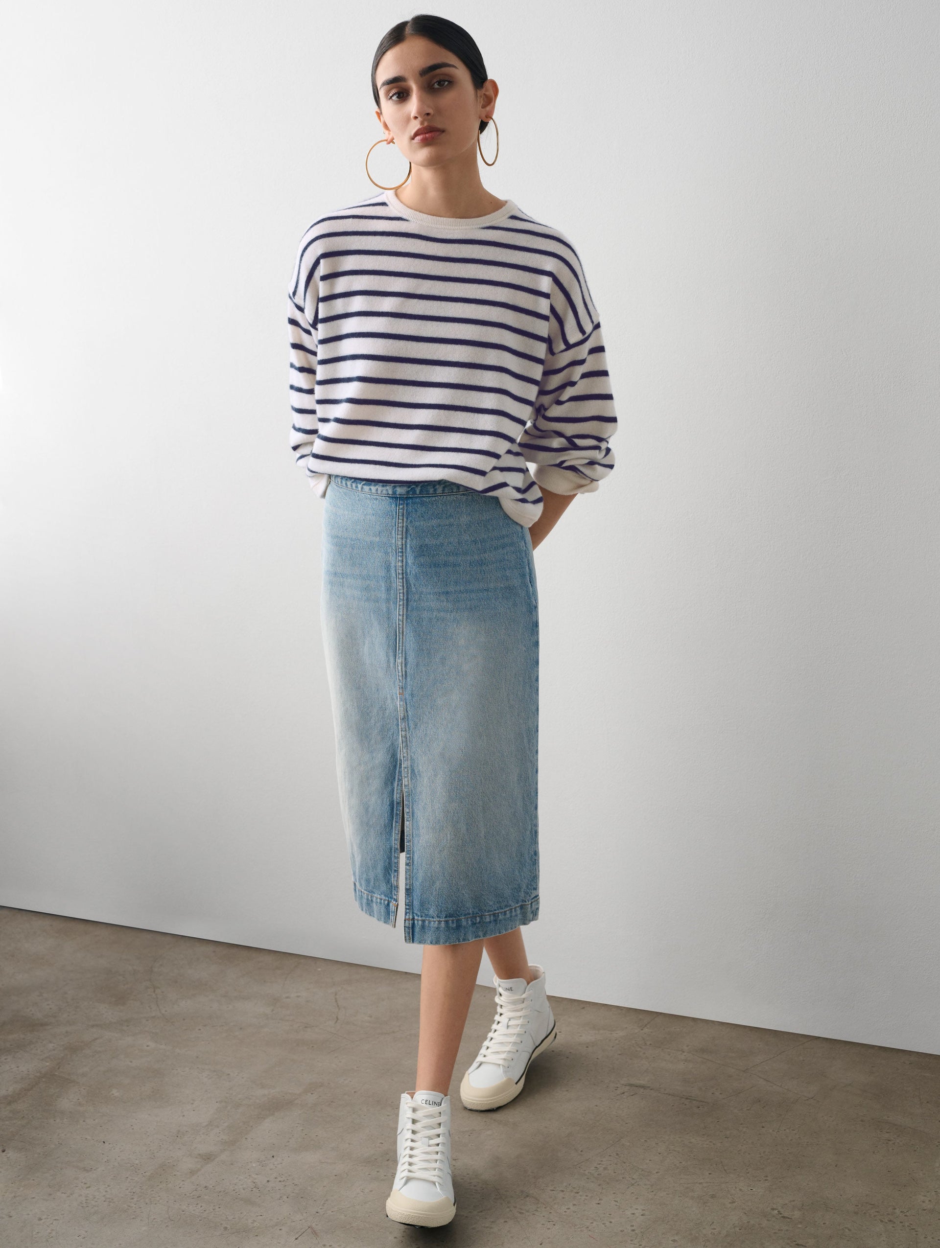 White and warren striped sweater hotsell