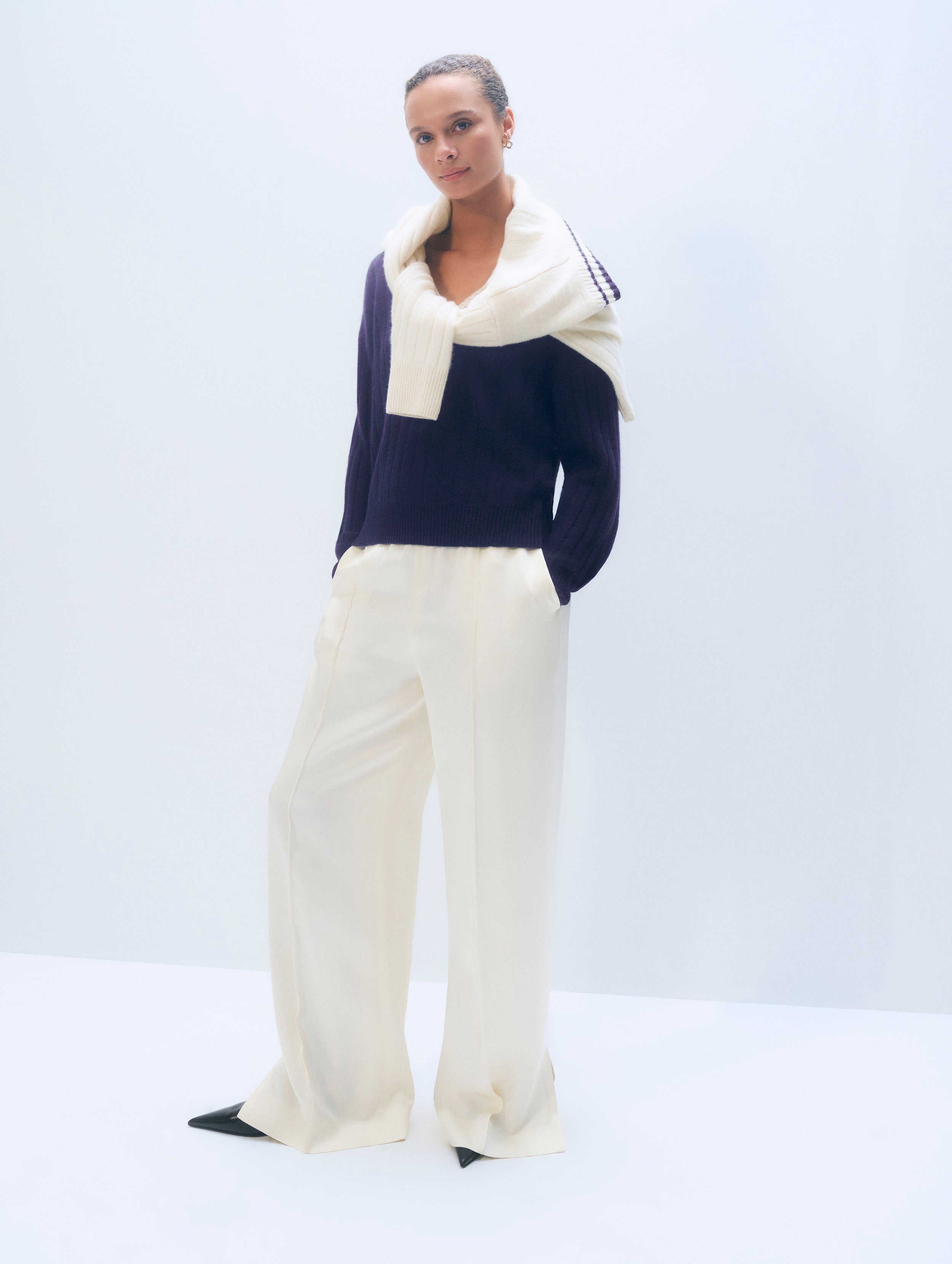 Cashmere Varsity V Neck | Deep Navy & Natural