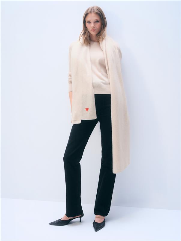 Cashmere Heart Travel Wrap | Natural Heather/Poppy Red