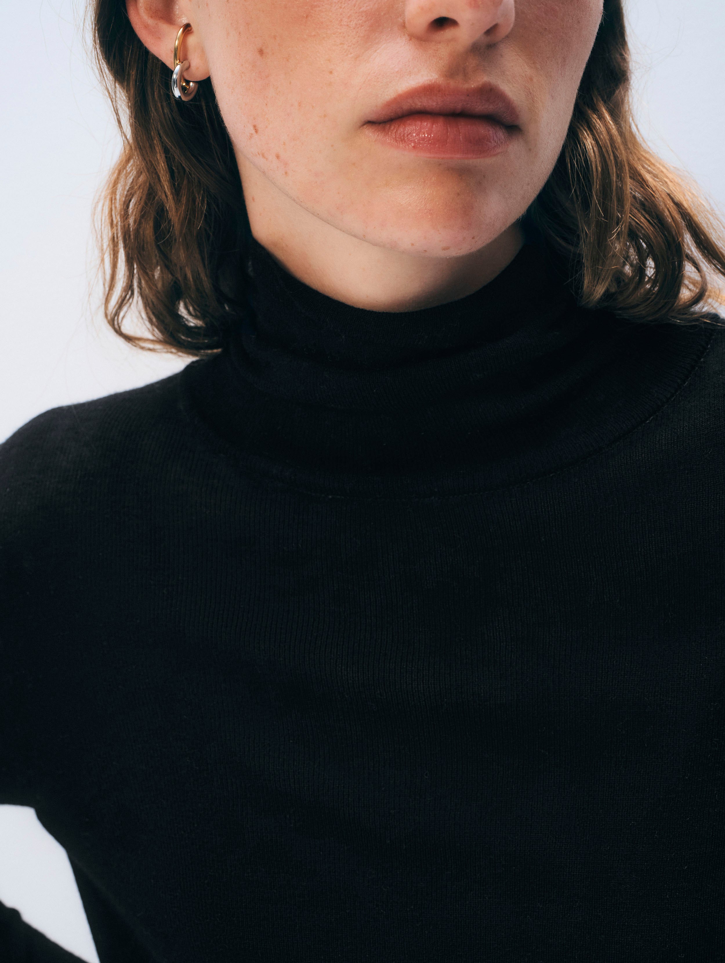 Superfine Merino Fitted Turtleneck | White + Warren