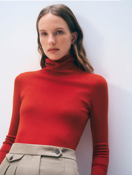 Superfine Merino Fitted Turtleneck | Cardinal Red