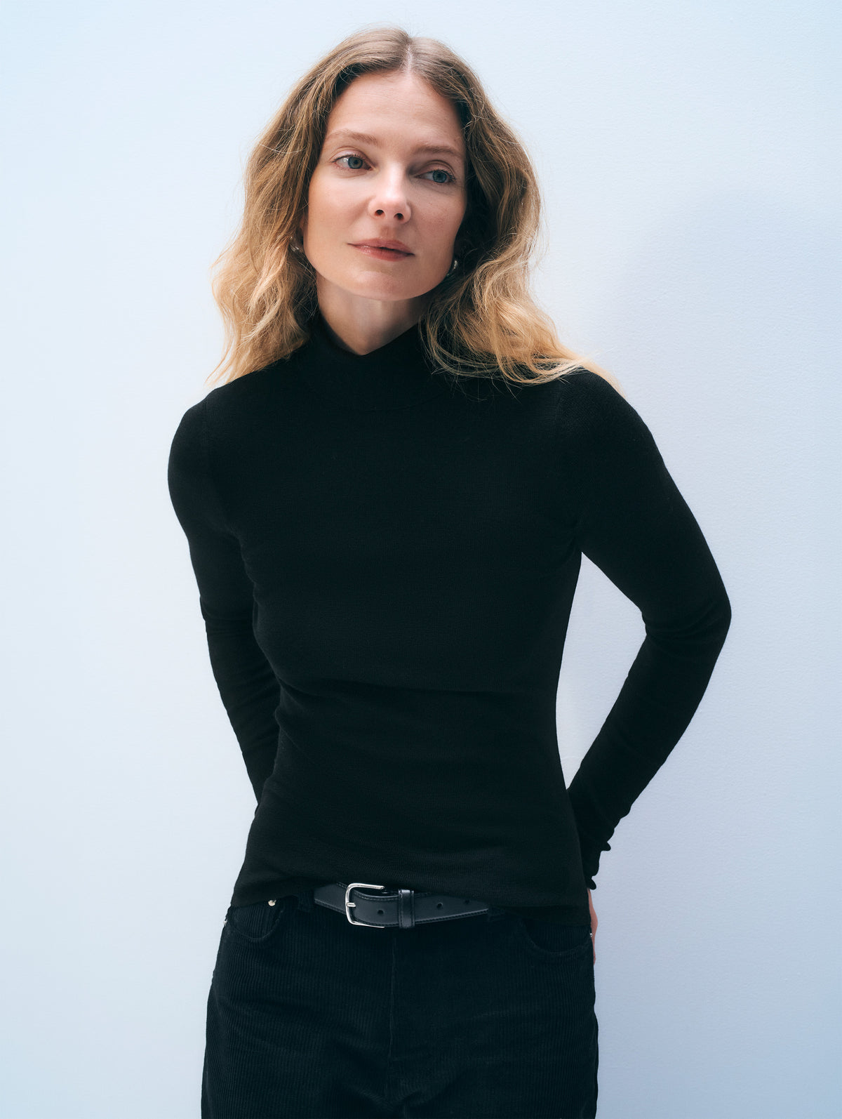 Superfine Merino Turtleneck | Black