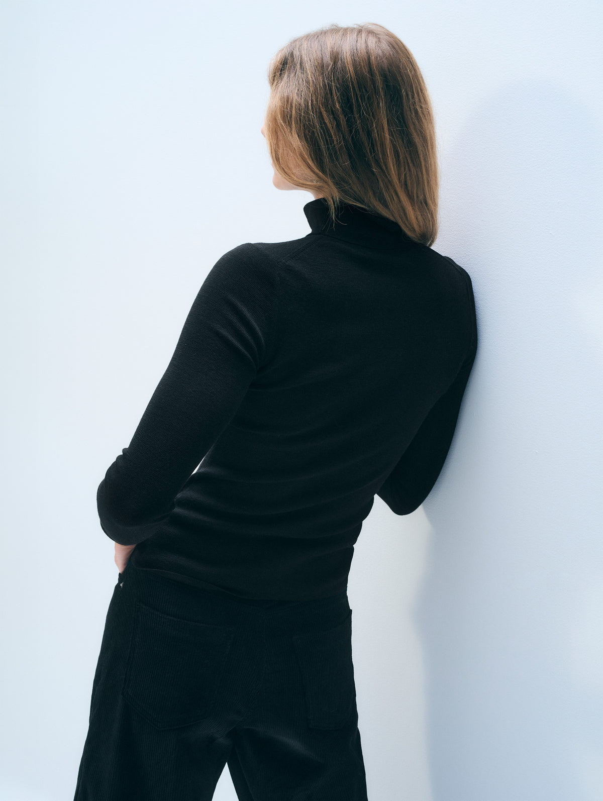 Superfine Merino Turtleneck | Black