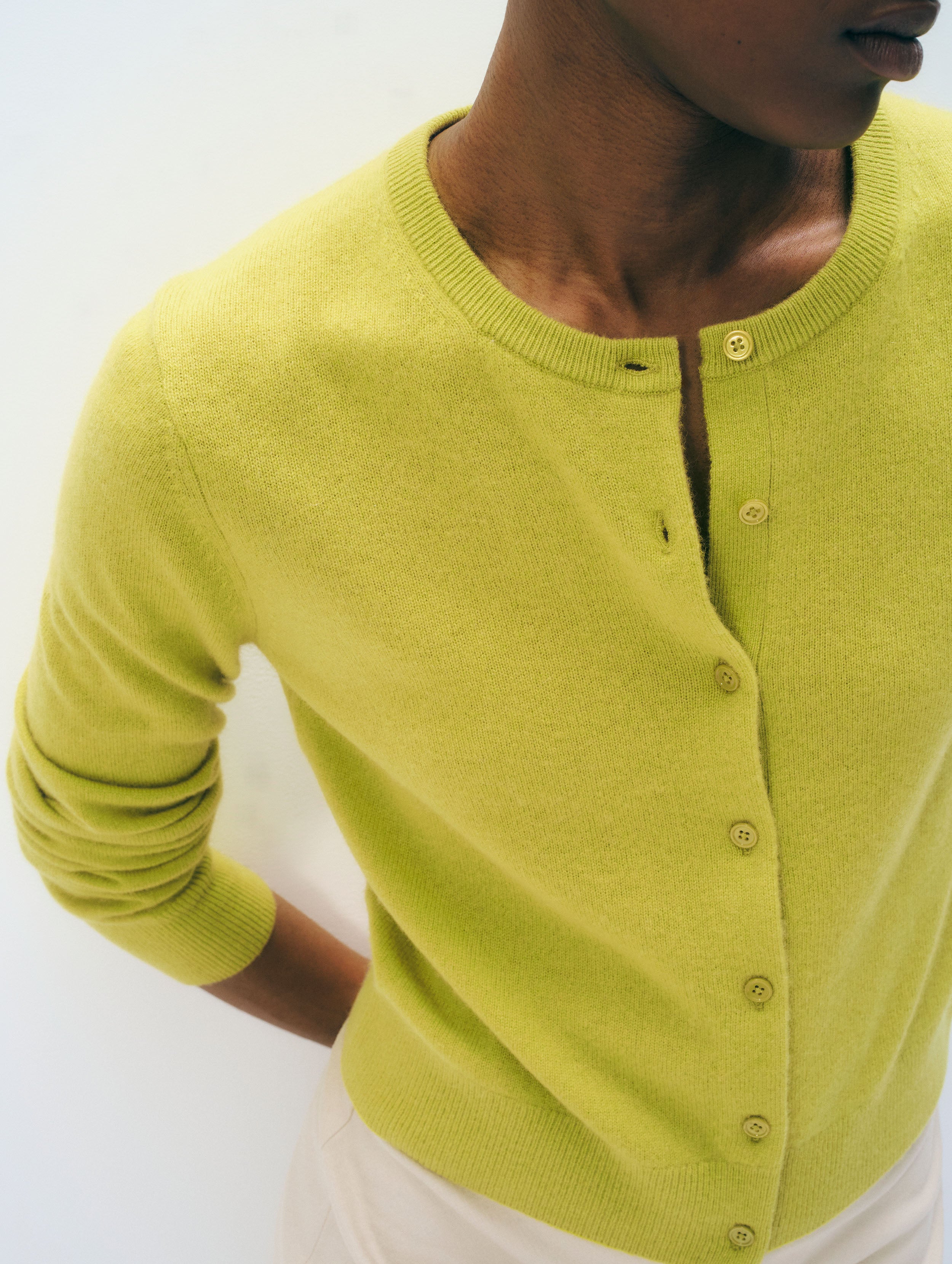Cashmere Crewneck Cardigan | Citronelle