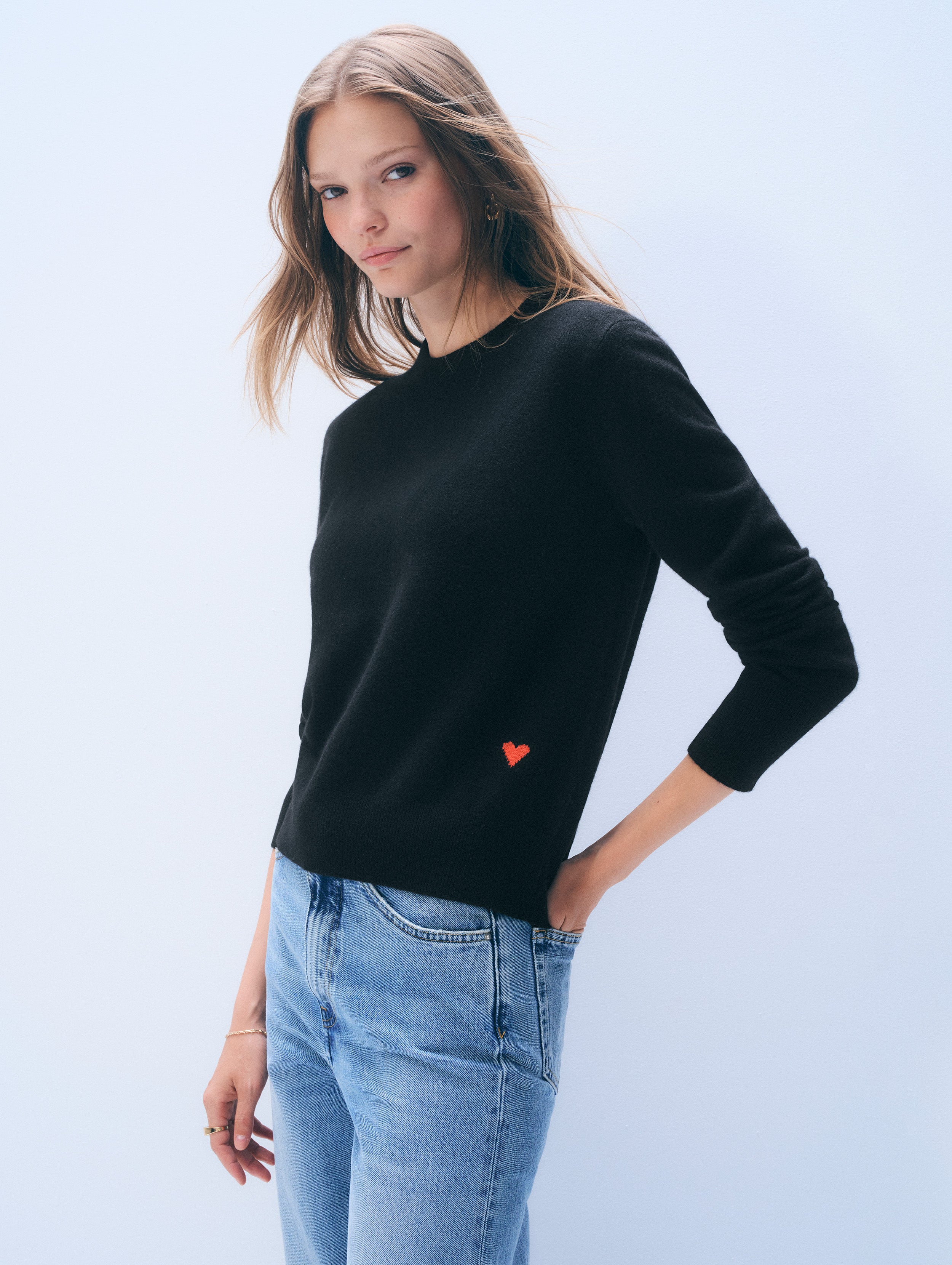 Cashmere Heart Crewneck | Black/Poppy Red