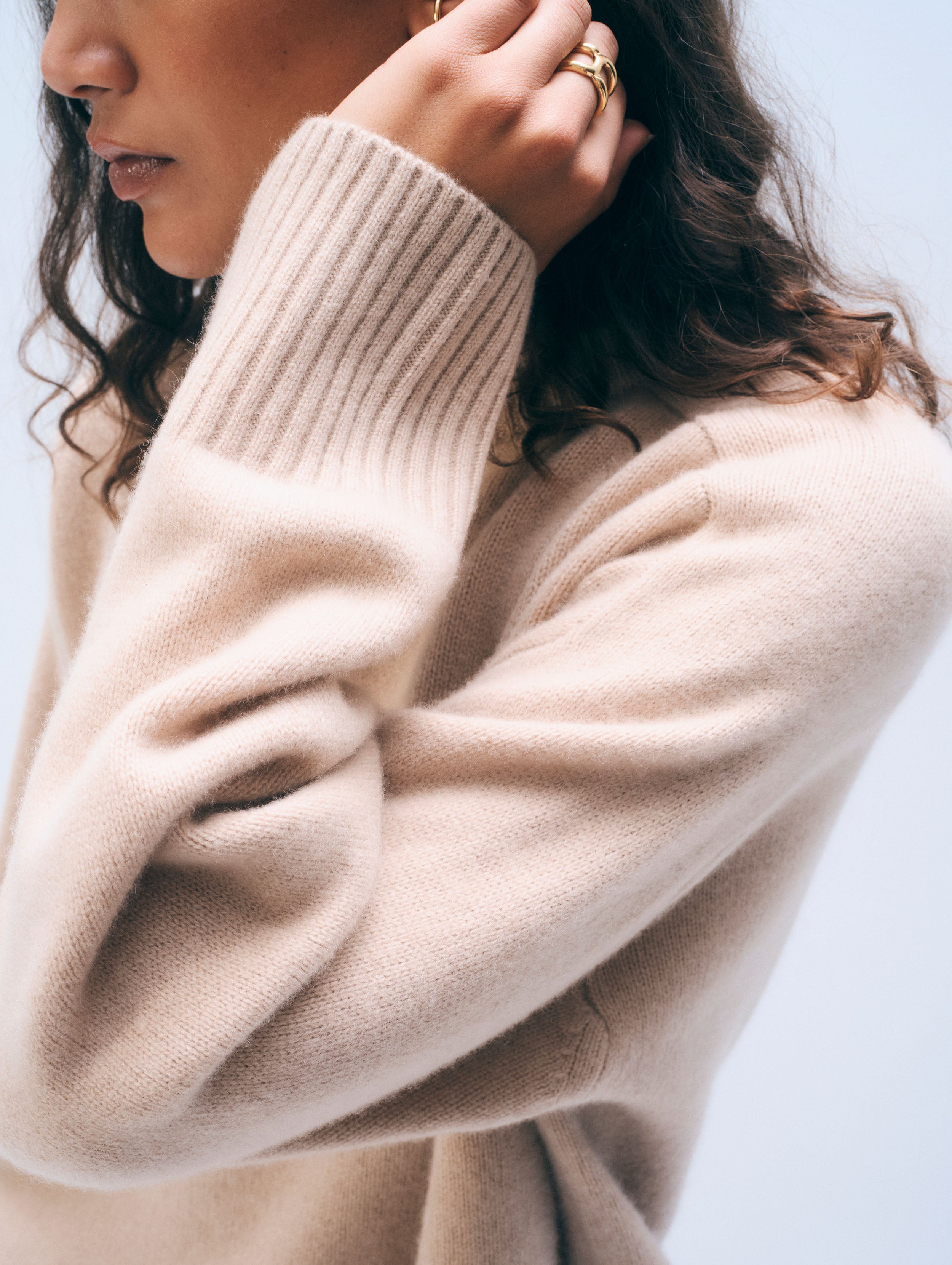 Cashmere Oversized Saddle Sleeve Crewneck | Muted Camel