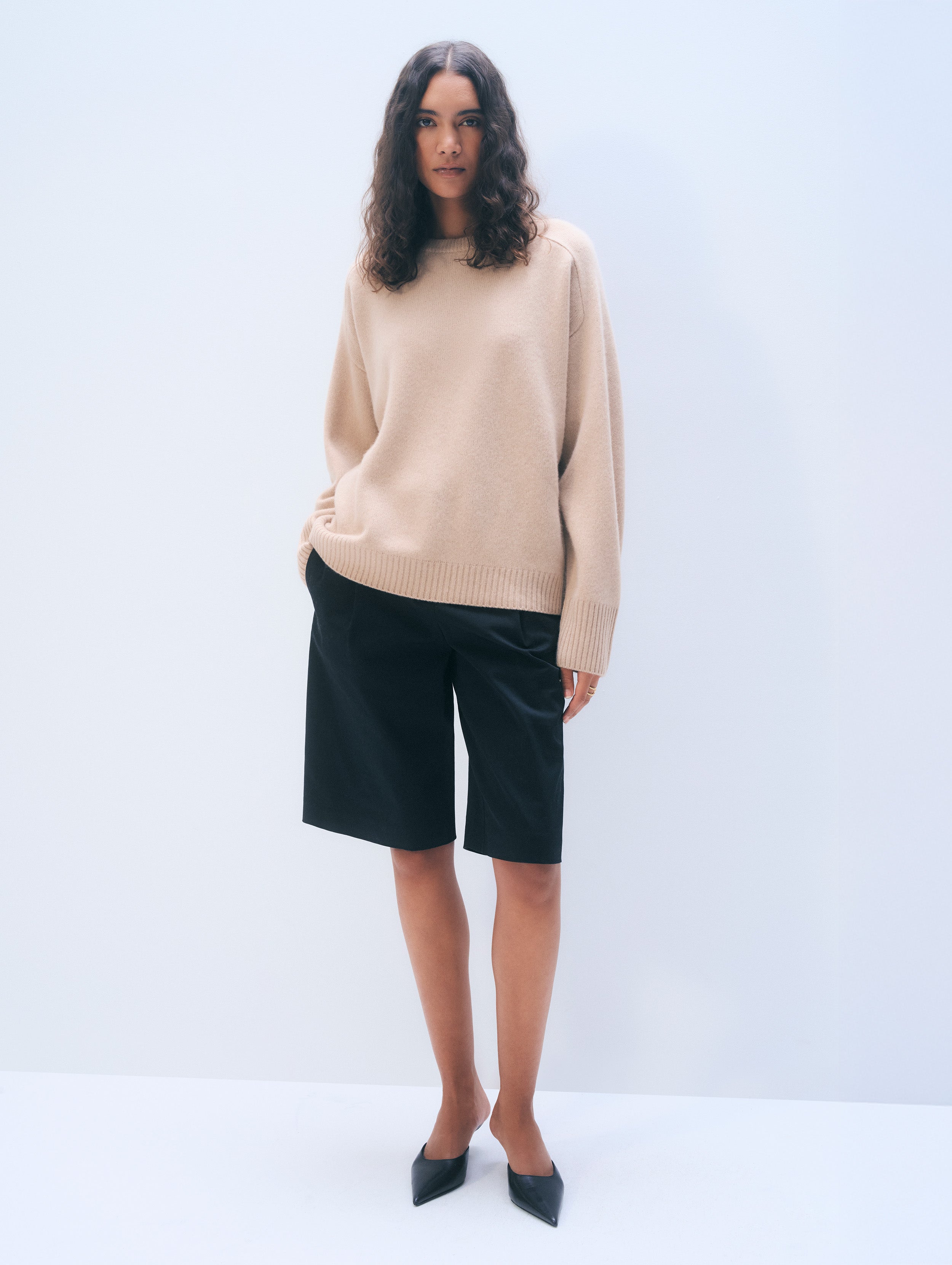 Cashmere Oversized Saddle Sleeve Crewneck | Muted Camel