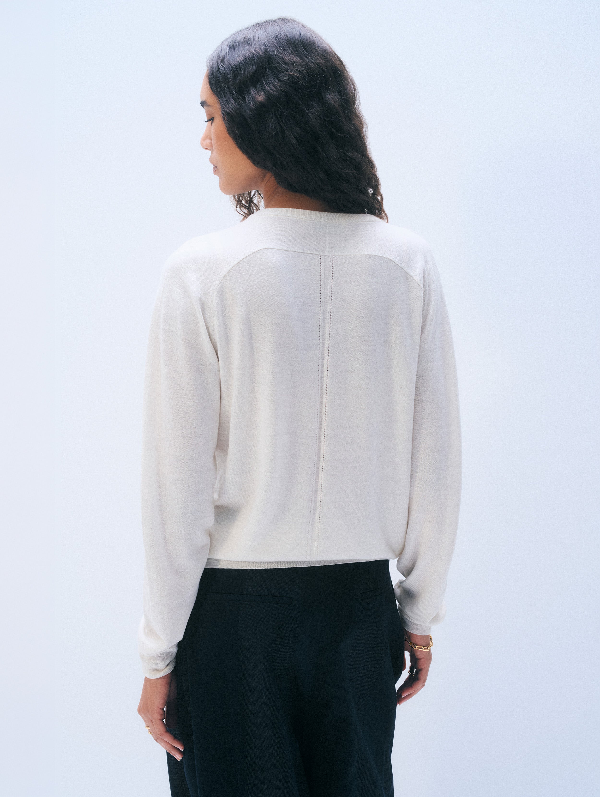 Superfine Merino Wool V-Neck | Ivory