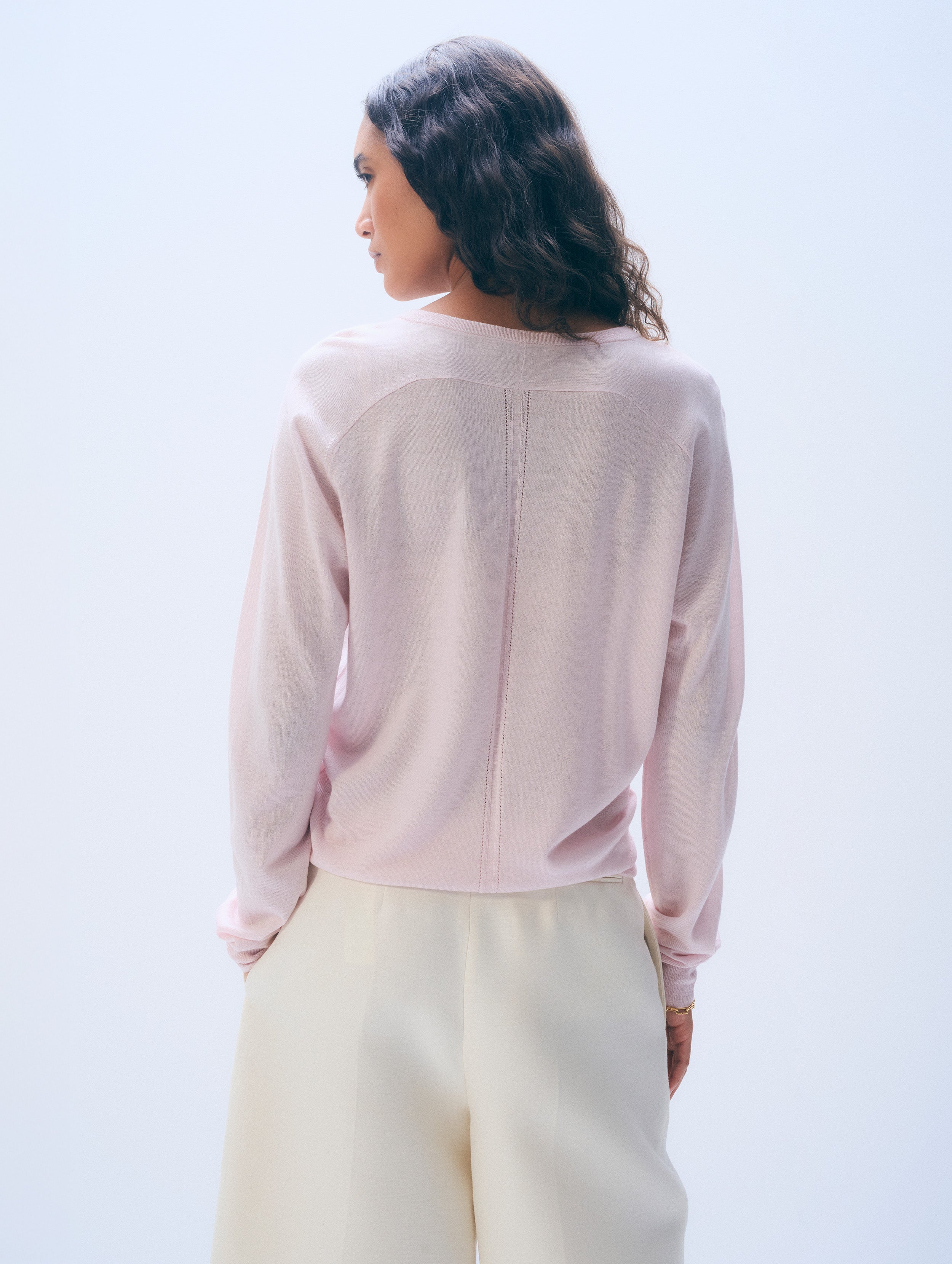 Superfine Merino Wool V-Neck | Rosewater Pink