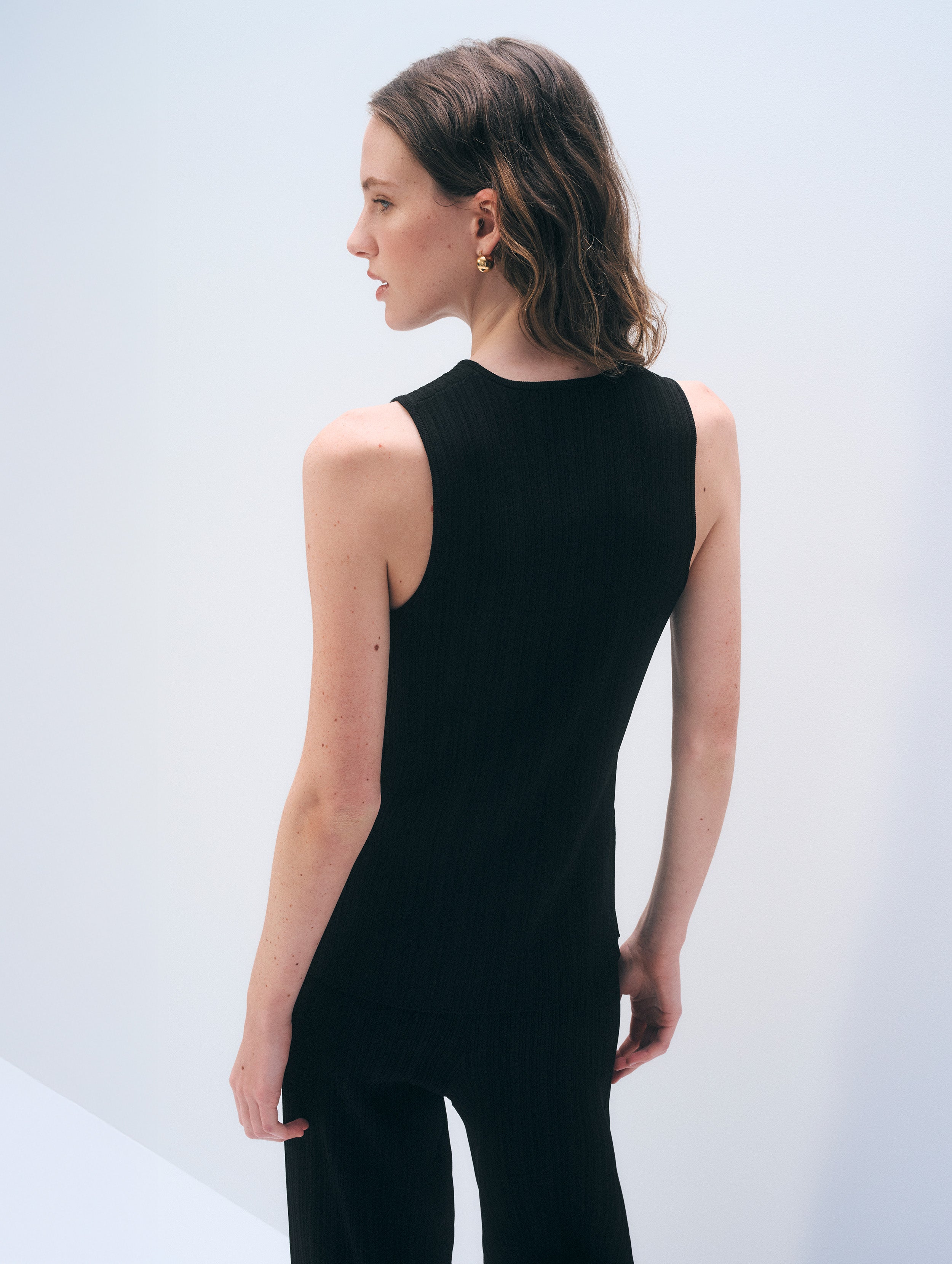 Superfine Viscose Vest | Black