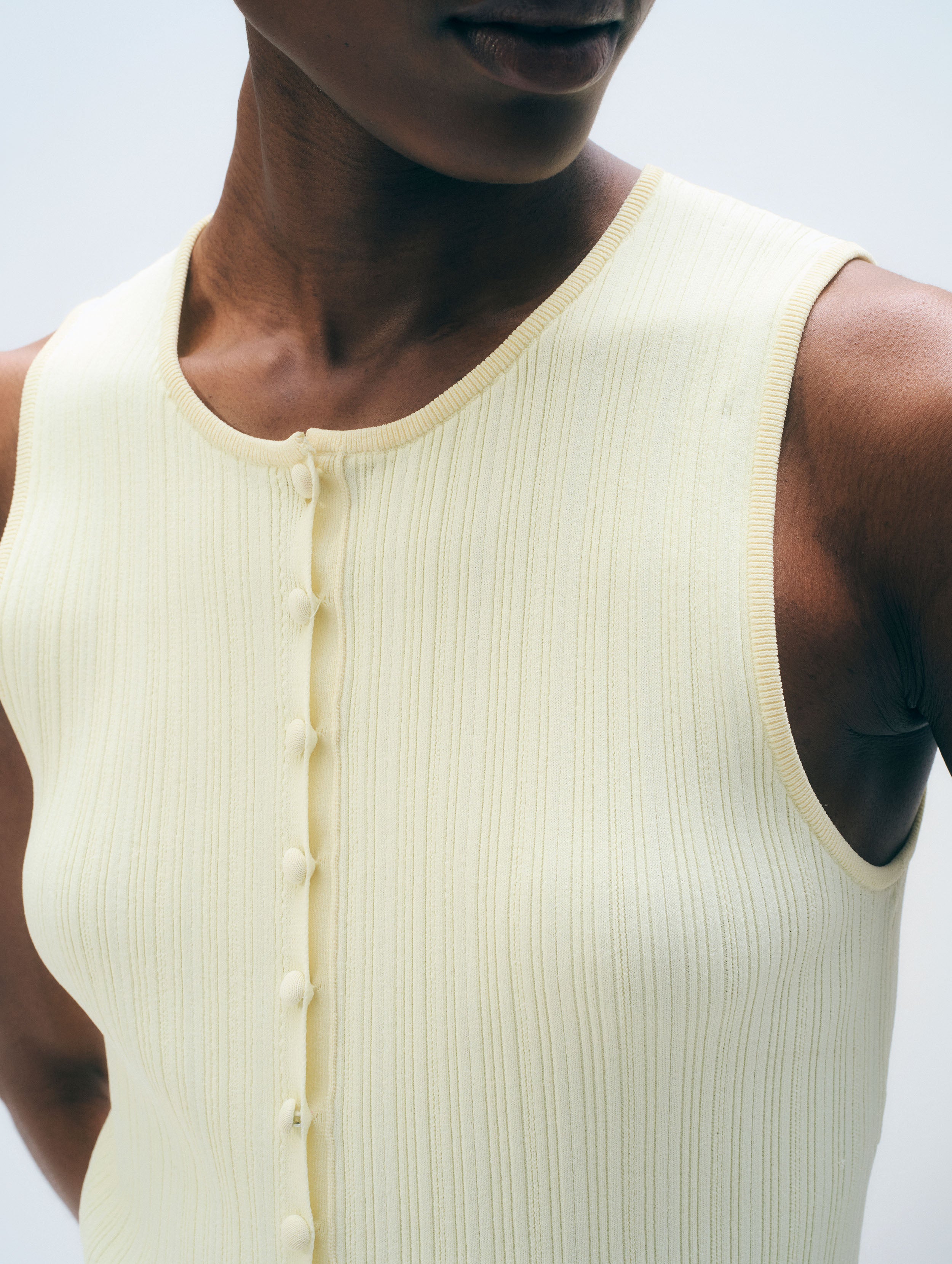 Superfine Viscose Vest | Frosted Lemon