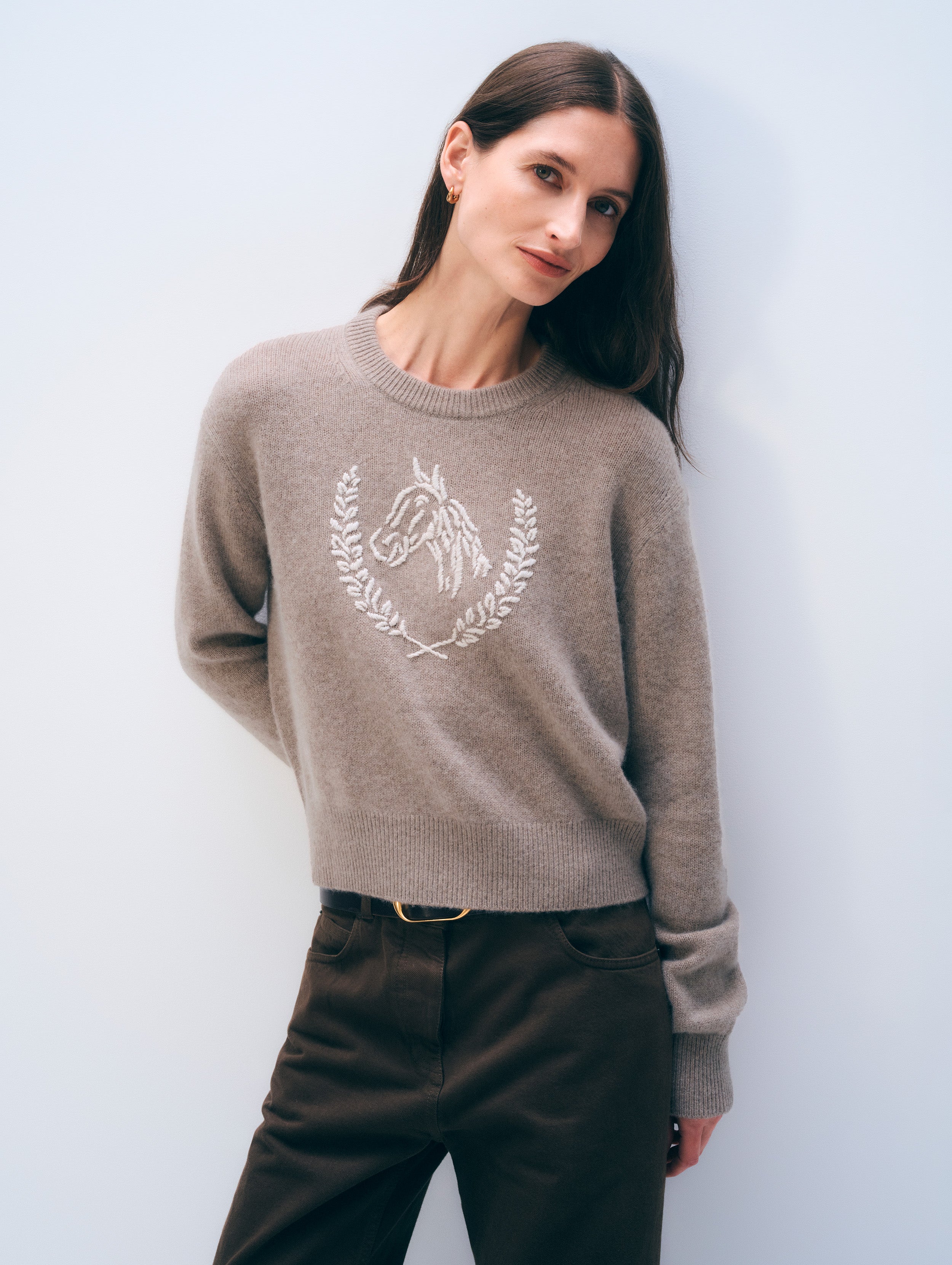 Cashmere Blend Horse Embroidered Crewneck Sweater | Misty Brown/Ivory