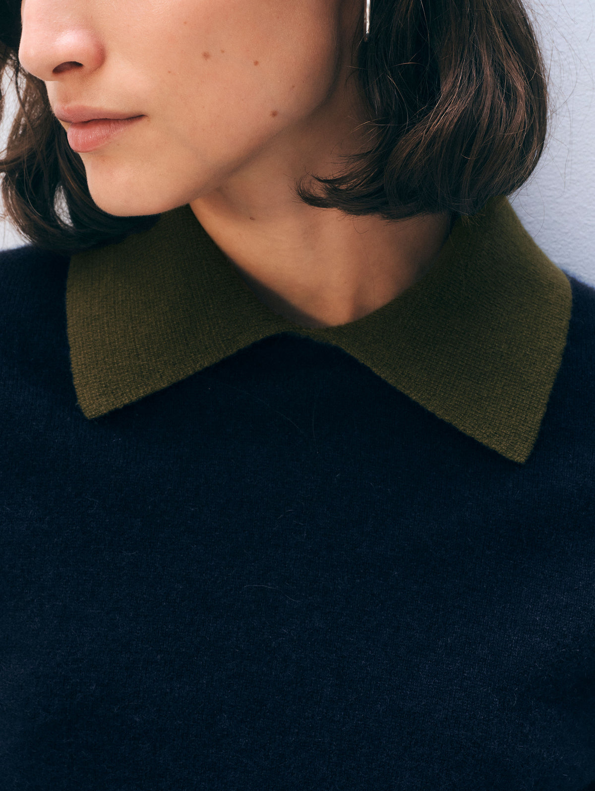 Cashmere Layered Collar Sweater | Deep Navy/Deep Olive