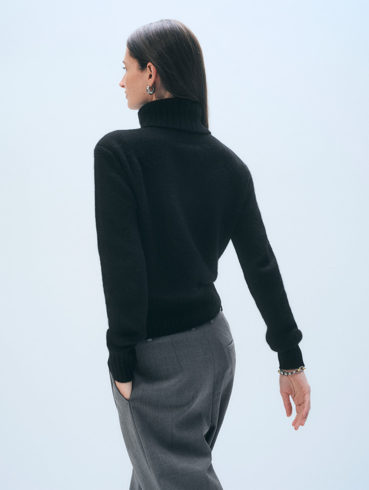 Cashmere Ribbed Trim Turtleneck | Black