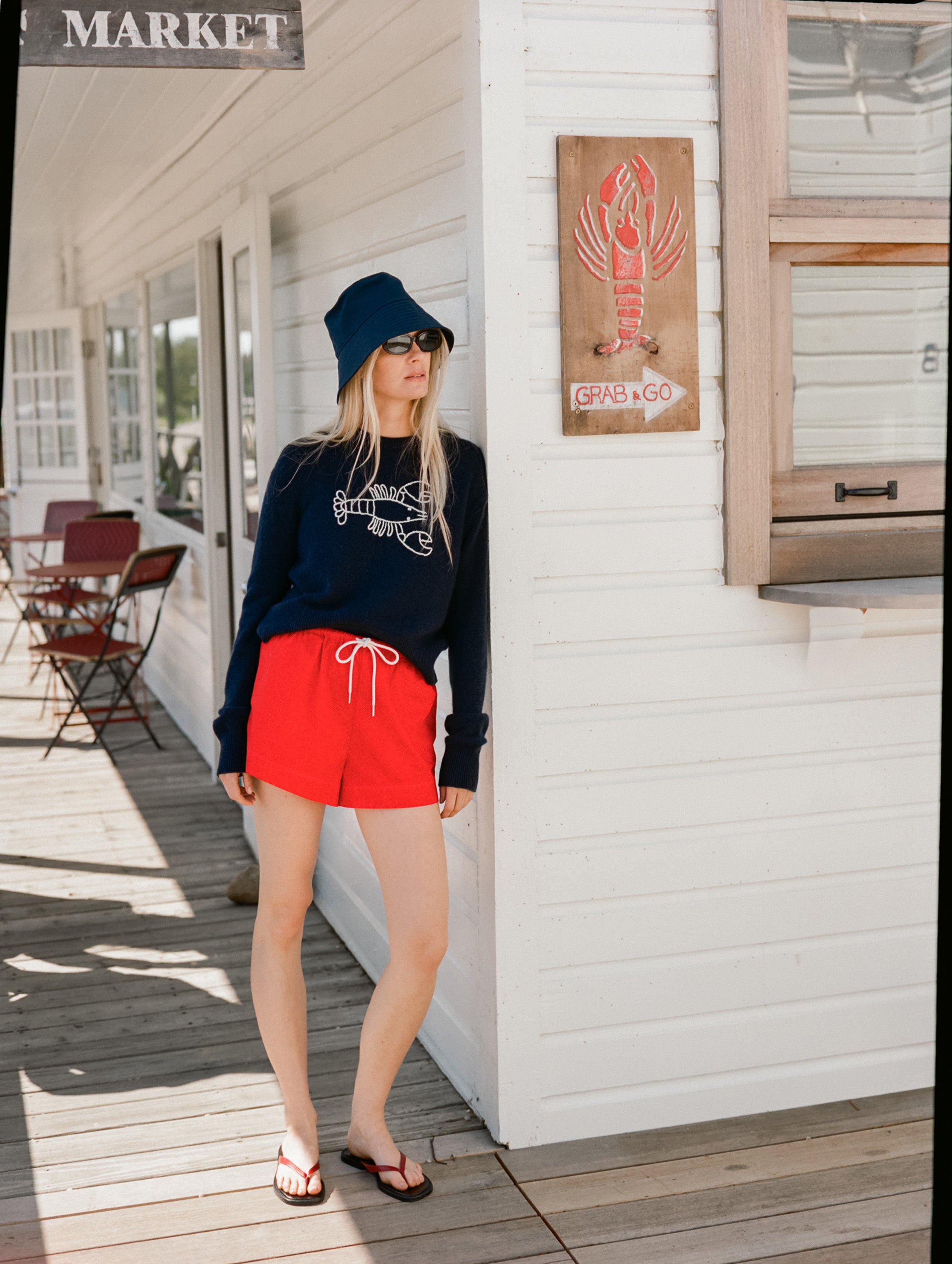 Cashmere Embroidered Lobster Crewneck | Deep Navy/Soft White