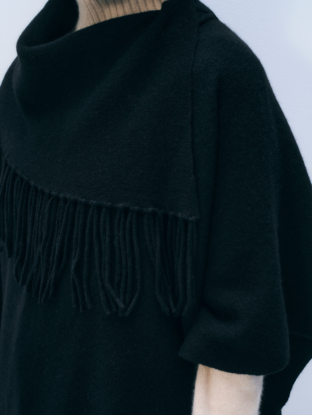 Cashmere Blend Fringe Poncho | Black