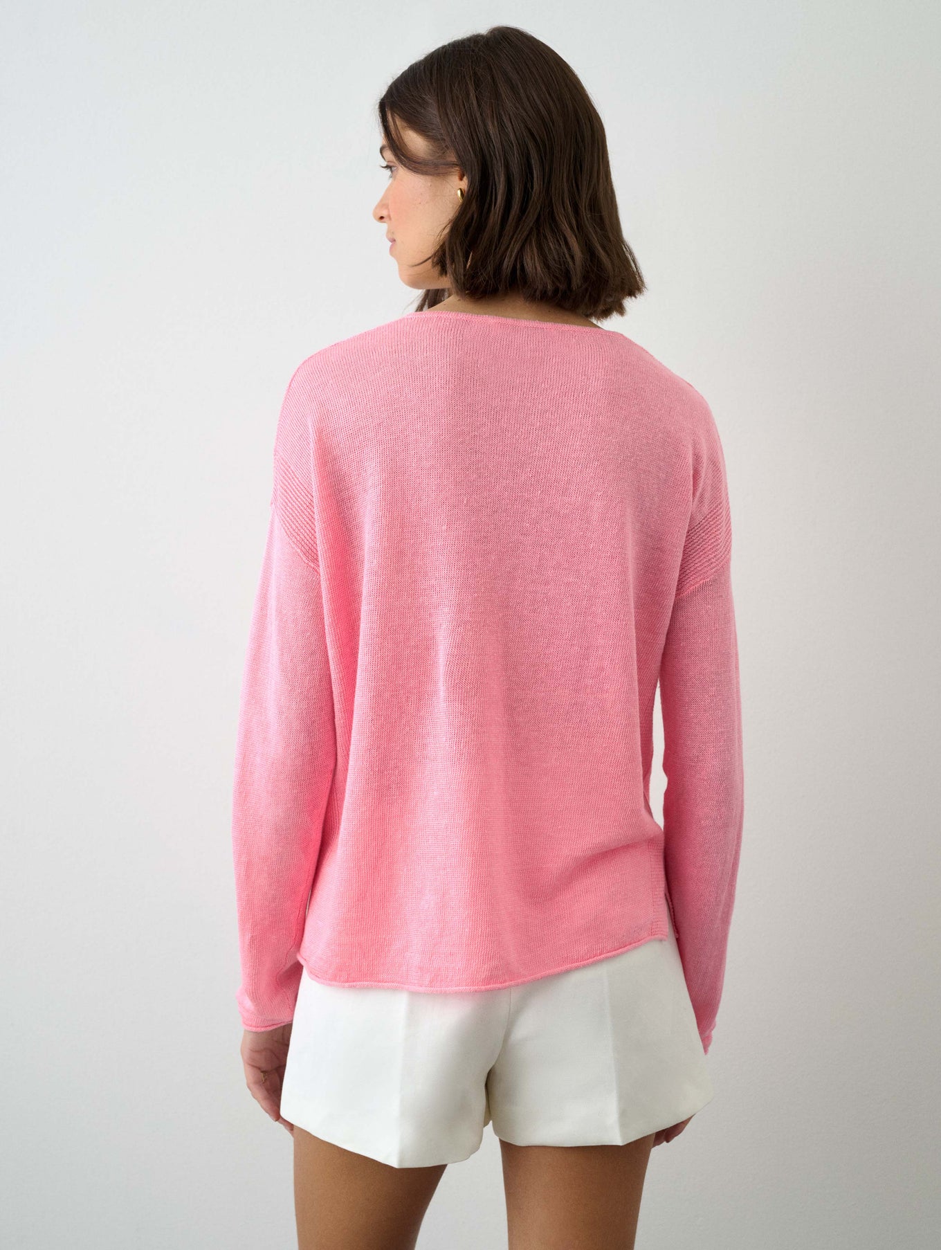 Linen Roll Trim V Neck