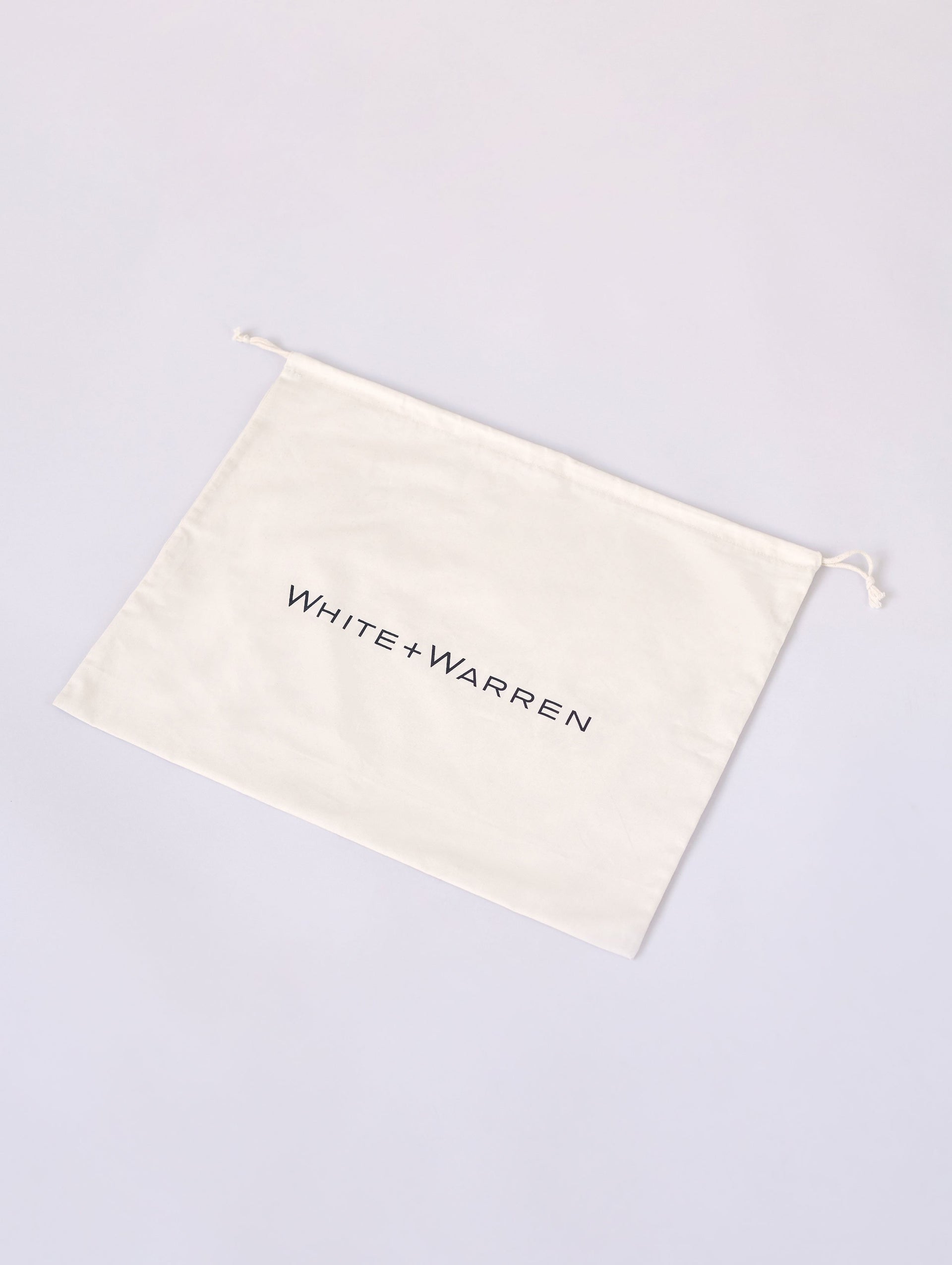 https://www.whiteandwarren.com/cdn/shop/products/Duster_Bag_001_1920x.jpg?v=1605327897